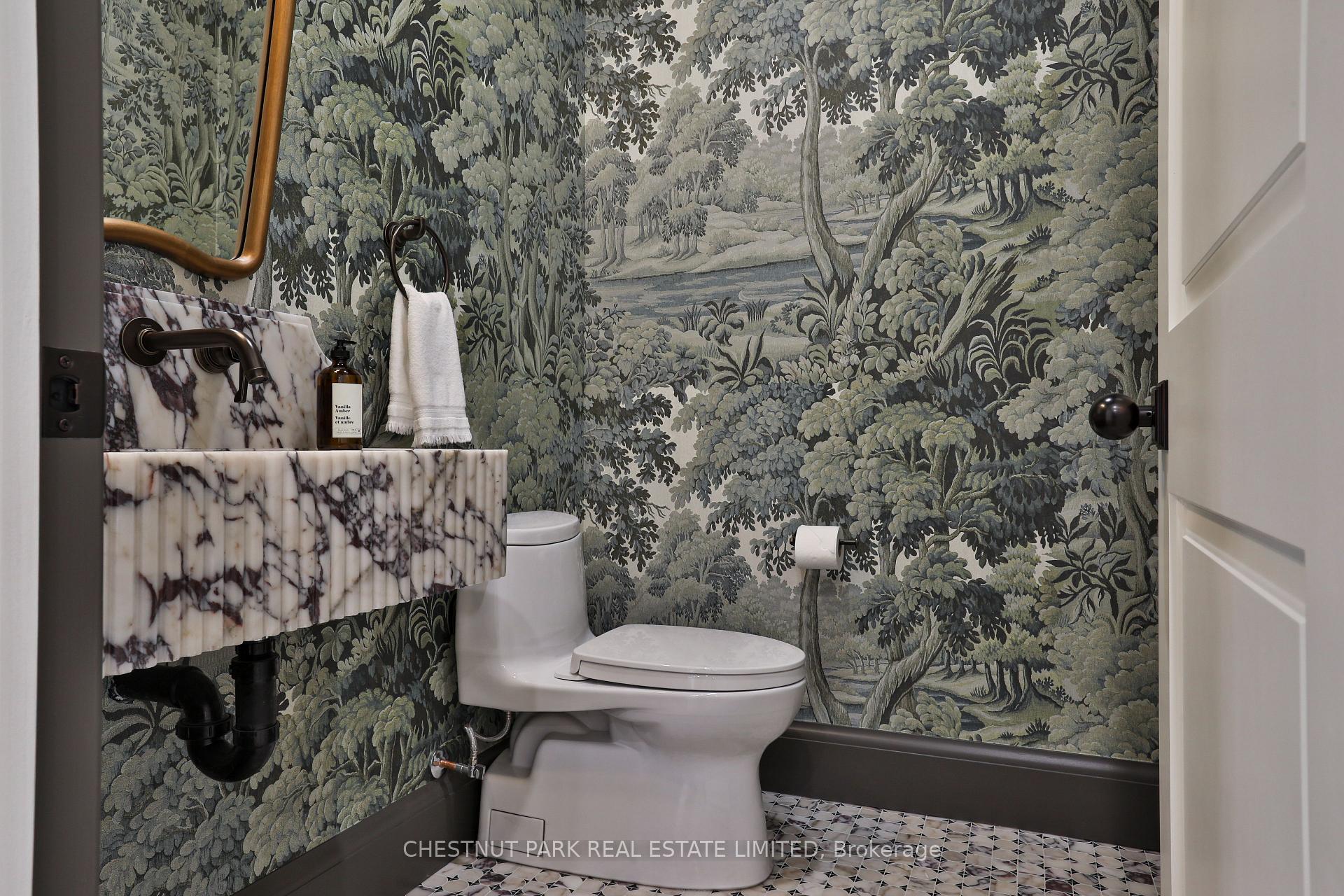 Photo 22 of 48 Crescent Road, Toronto, Rosedale-Moore Park — HOMEH
