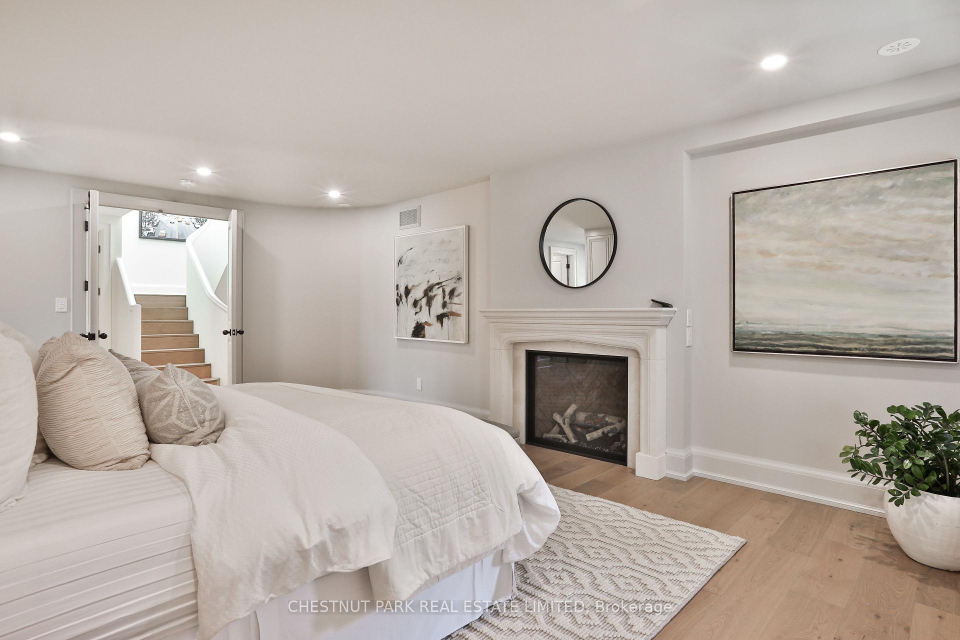 Photo 24 of 48 Crescent Road, Toronto, Rosedale-Moore Park — HOMEH