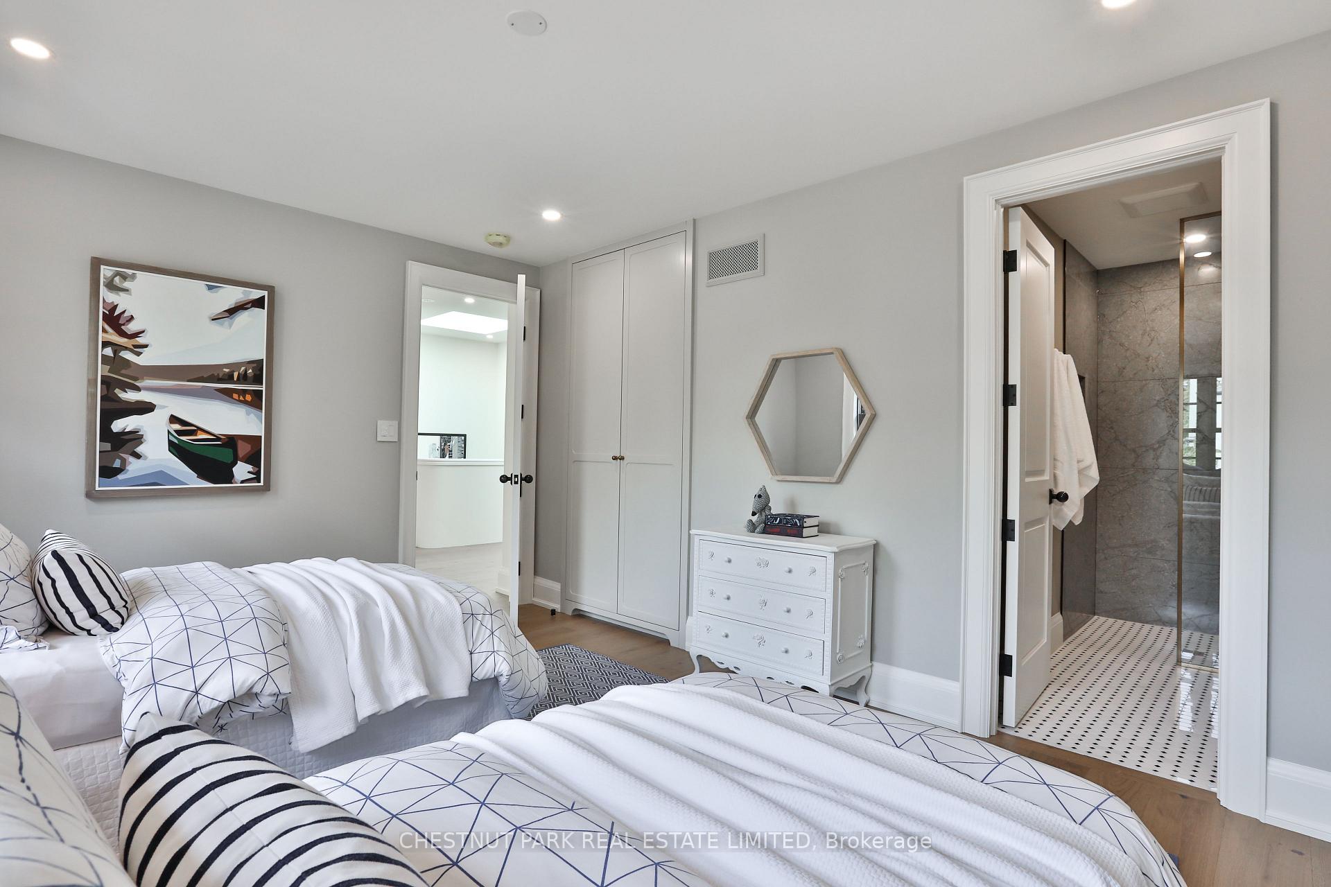 Photo 37 of 48 Crescent Road, Toronto, Rosedale-Moore Park — HOMEH