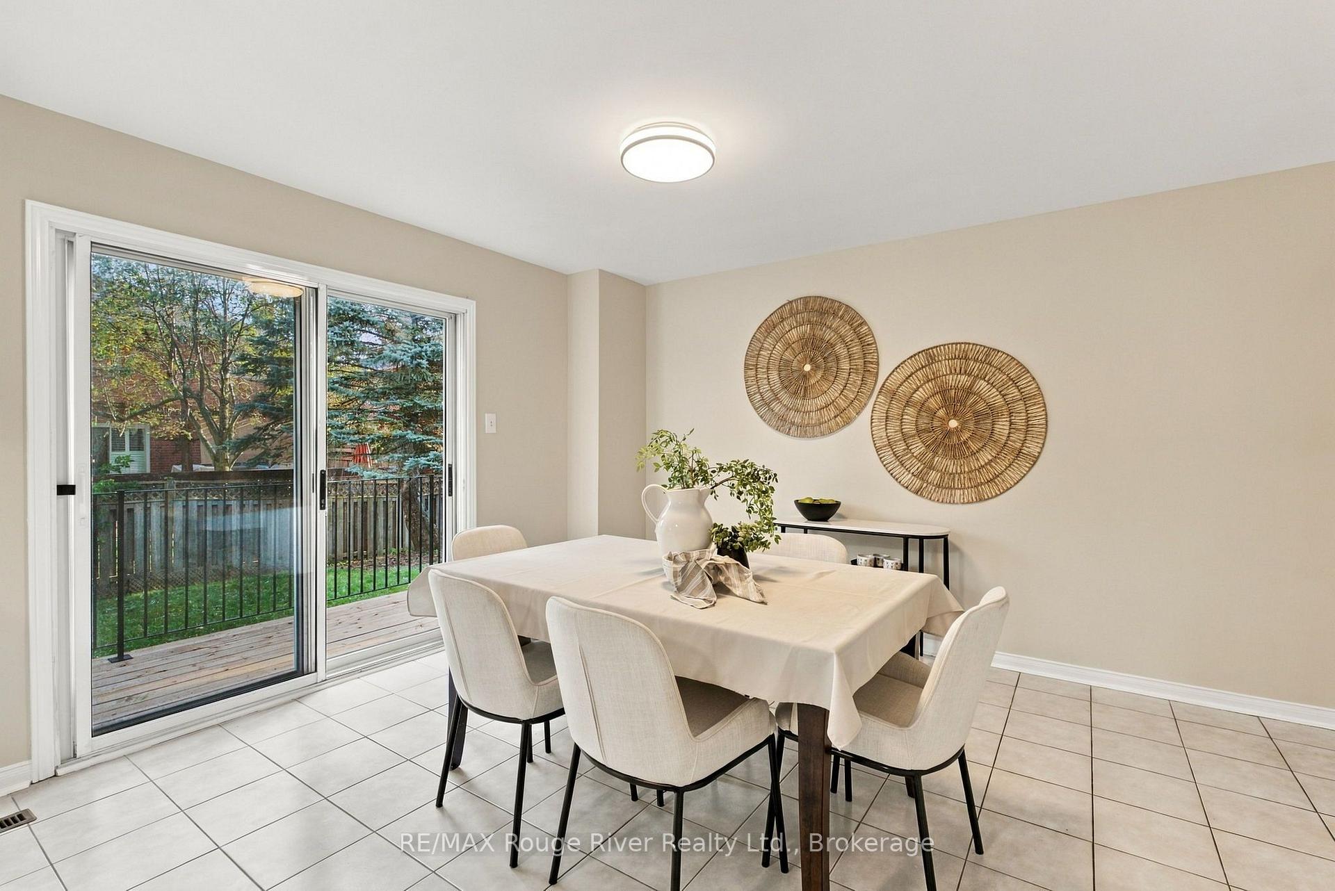 Photo 16 of 51 Lofthouse Drive, Whitby, Rolling Acres — HOMEH