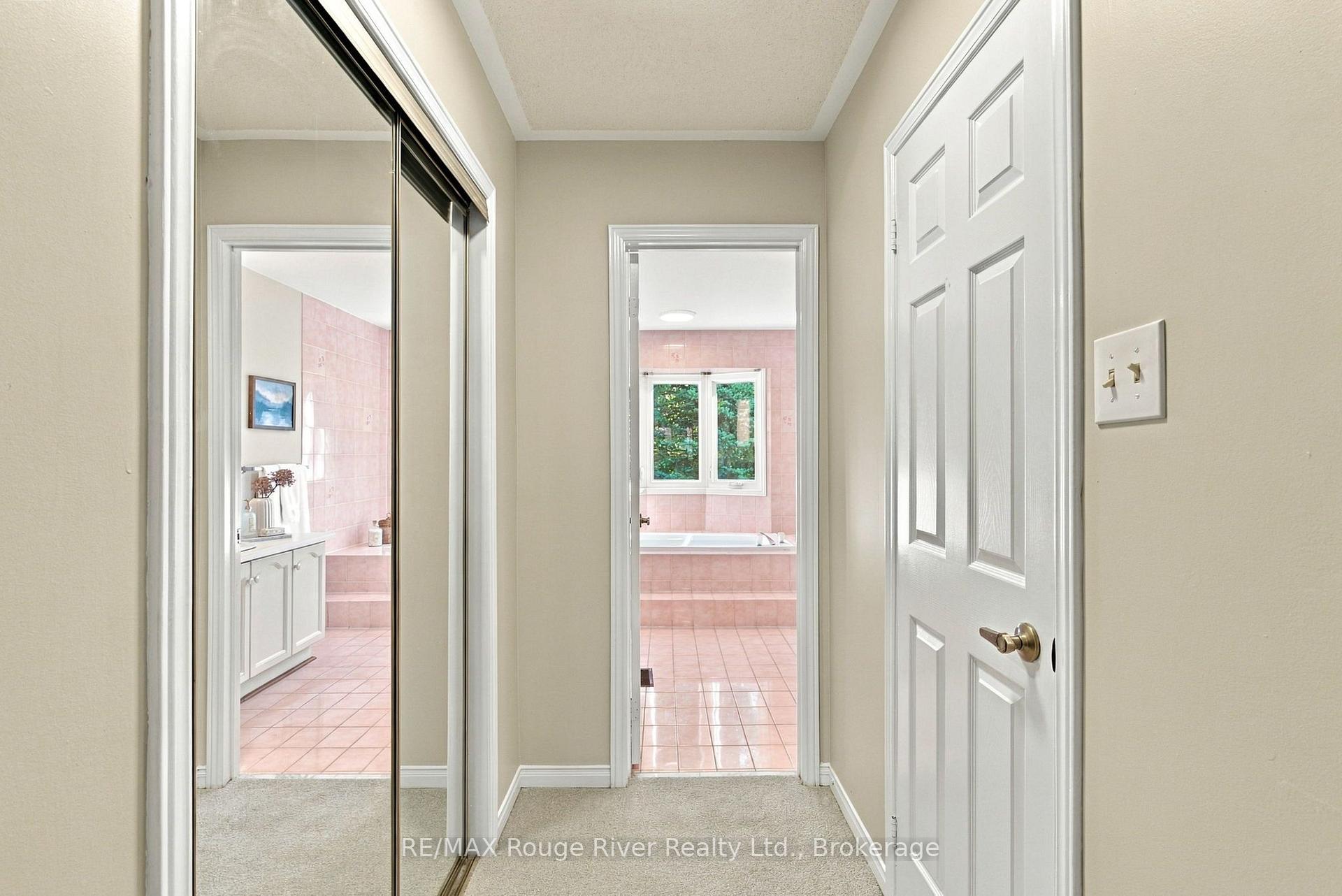 Photo 25 of 51 Lofthouse Drive, Whitby, Rolling Acres — HOMEH