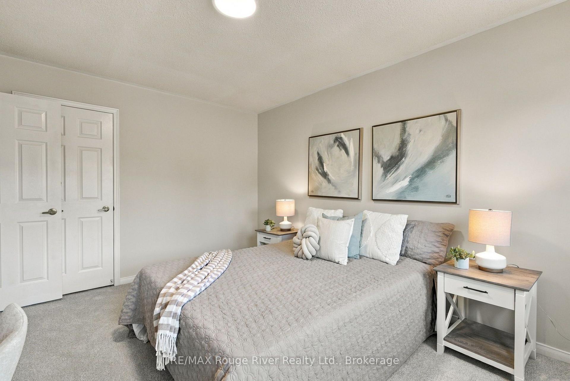 Photo 30 of 51 Lofthouse Drive, Whitby, Rolling Acres — HOMEH