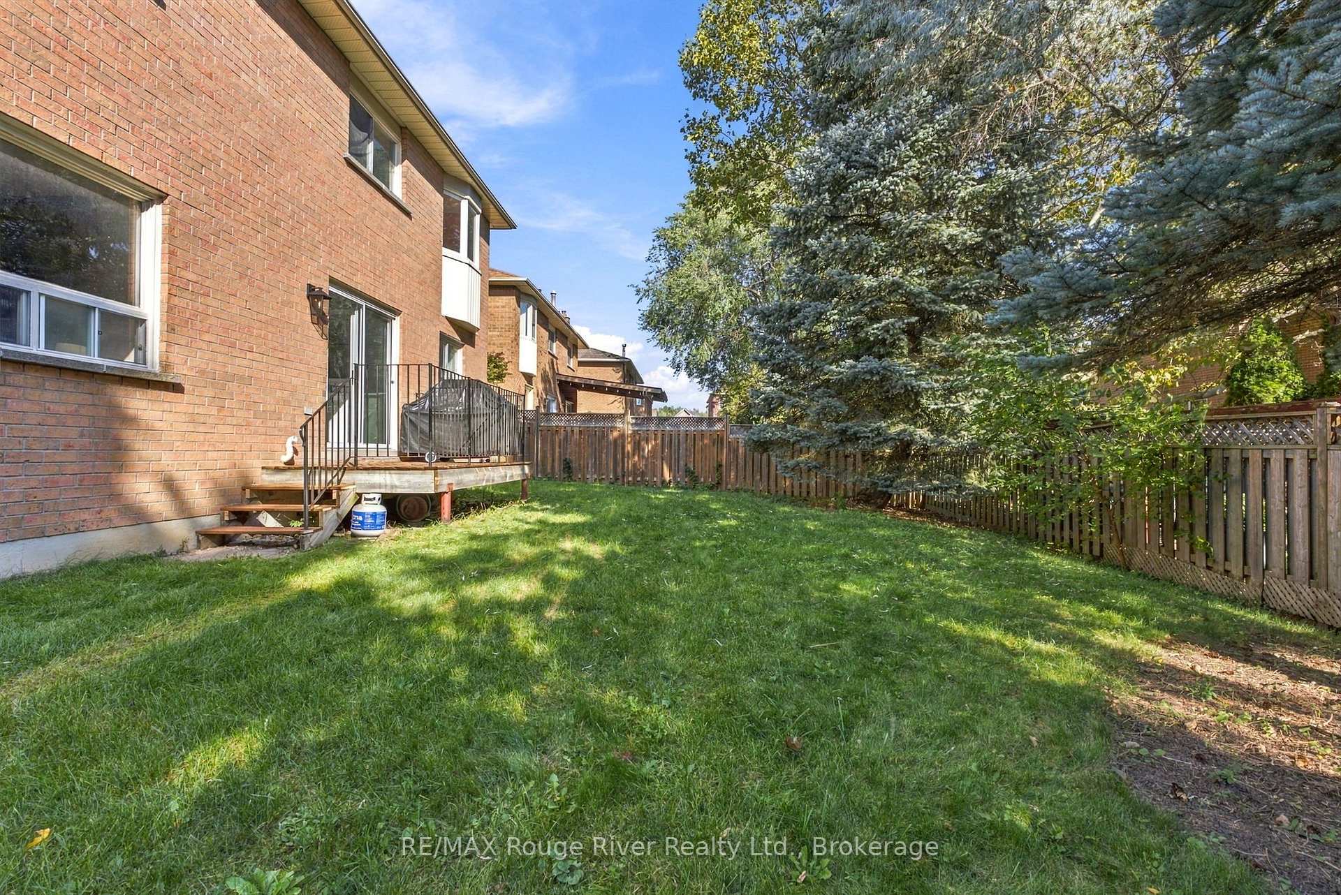 Photo 40 of 51 Lofthouse Drive, Whitby, Rolling Acres — HOMEH