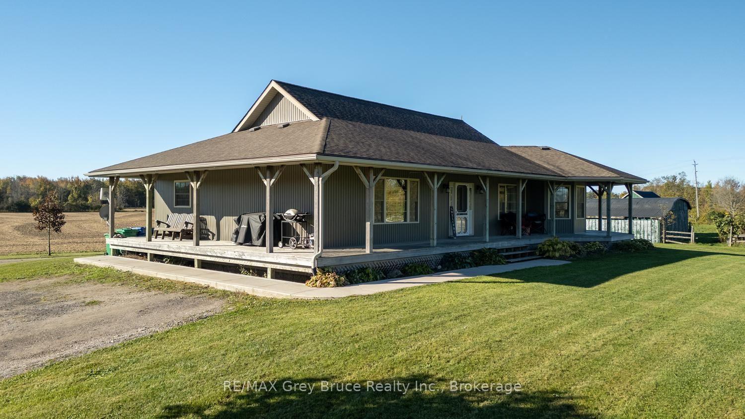 Photo 4 of 402622 Grey 17 Road, Georgian Bluffs — HOMEH