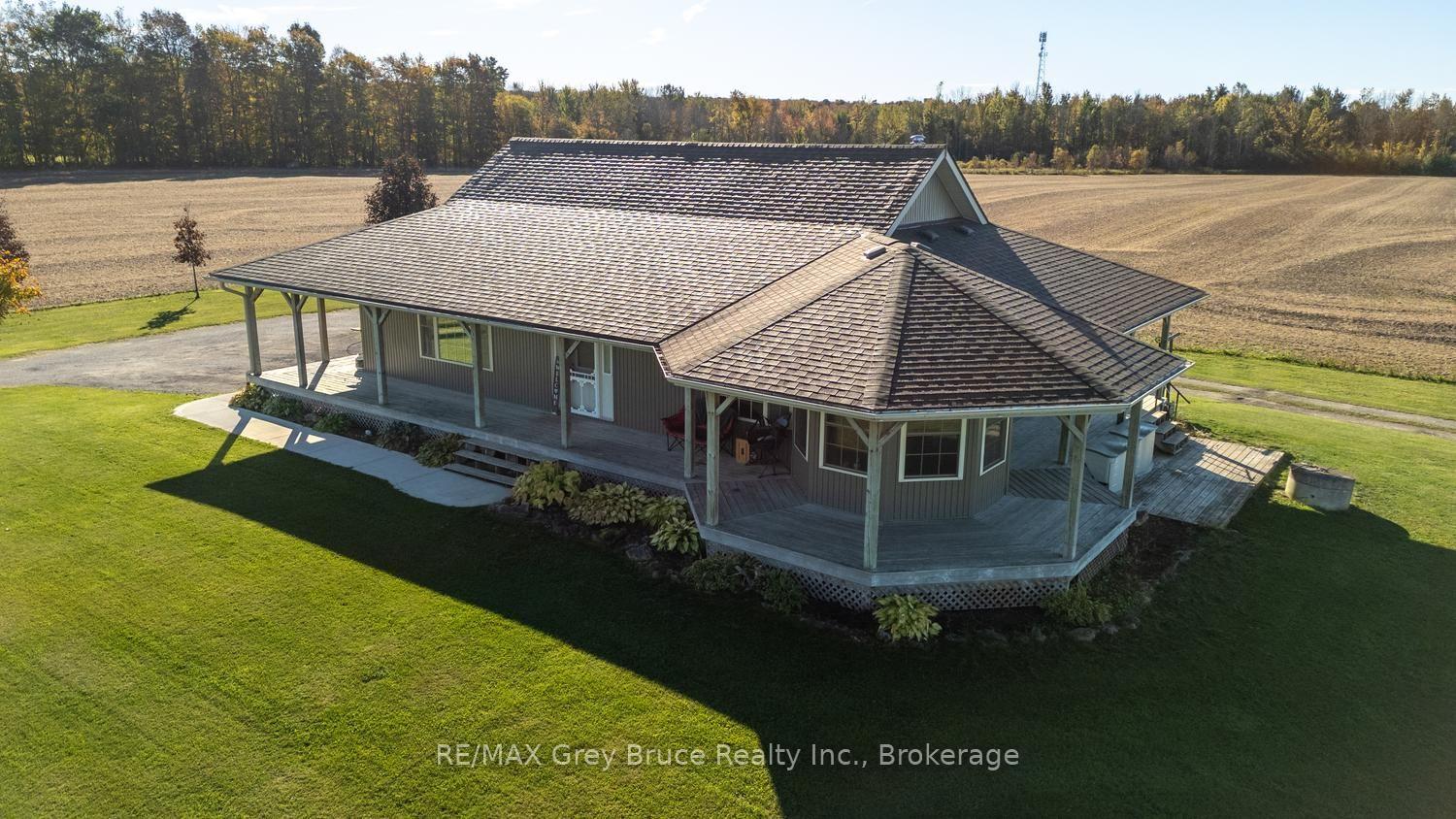Photo 5 of 402622 Grey 17 Road, Georgian Bluffs — HOMEH