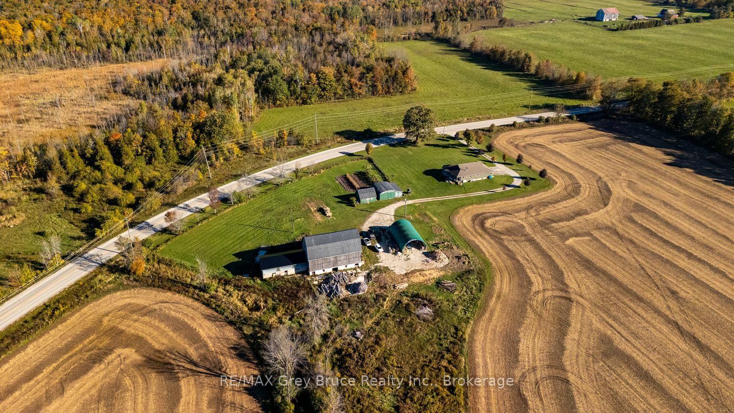 Photo 39 of 402622 Grey 17 Road, Georgian Bluffs — HOMEH