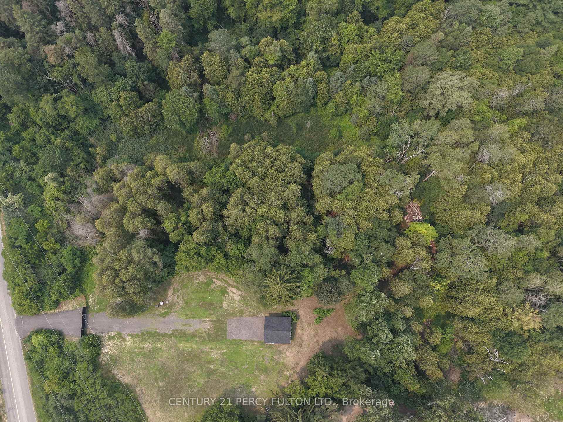 Photo 4 of 470 Lyndebrook Road, Whitby, Rural Whitby — HOMEH