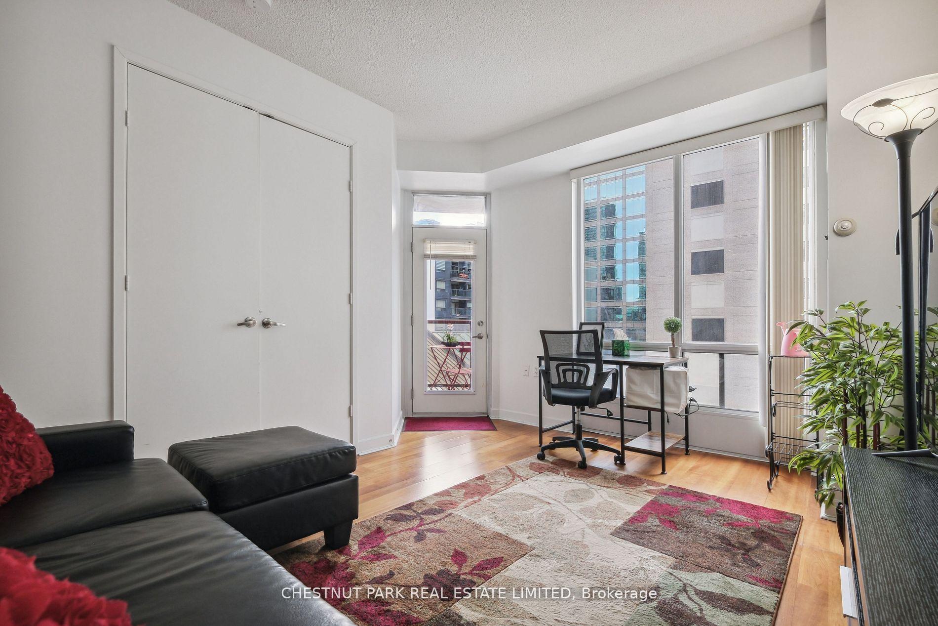 Photo 9 of Unit 1014, 85 Bloor Street E, Toronto, Church-Yonge Corridor — HOMEH