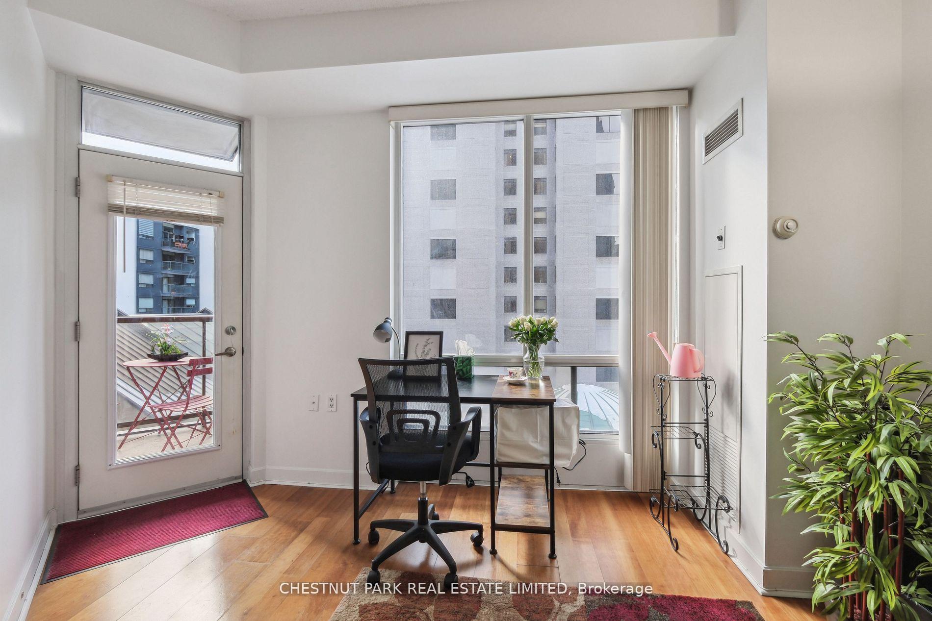 Photo 13 of Unit 1014, 85 Bloor Street E, Toronto, Church-Yonge Corridor — HOMEH