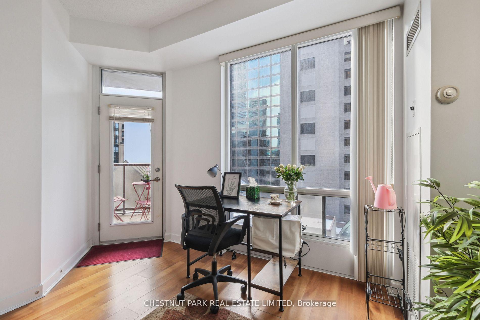 Photo 14 of Unit 1014, 85 Bloor Street E, Toronto, Church-Yonge Corridor — HOMEH