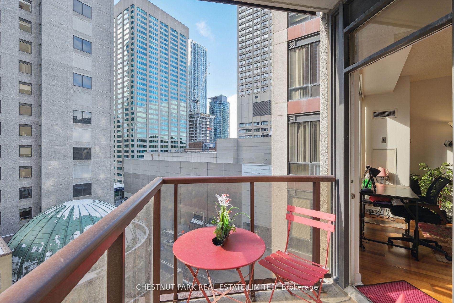 Photo 16 of Unit 1014, 85 Bloor Street E, Toronto, Church-Yonge Corridor — HOMEH