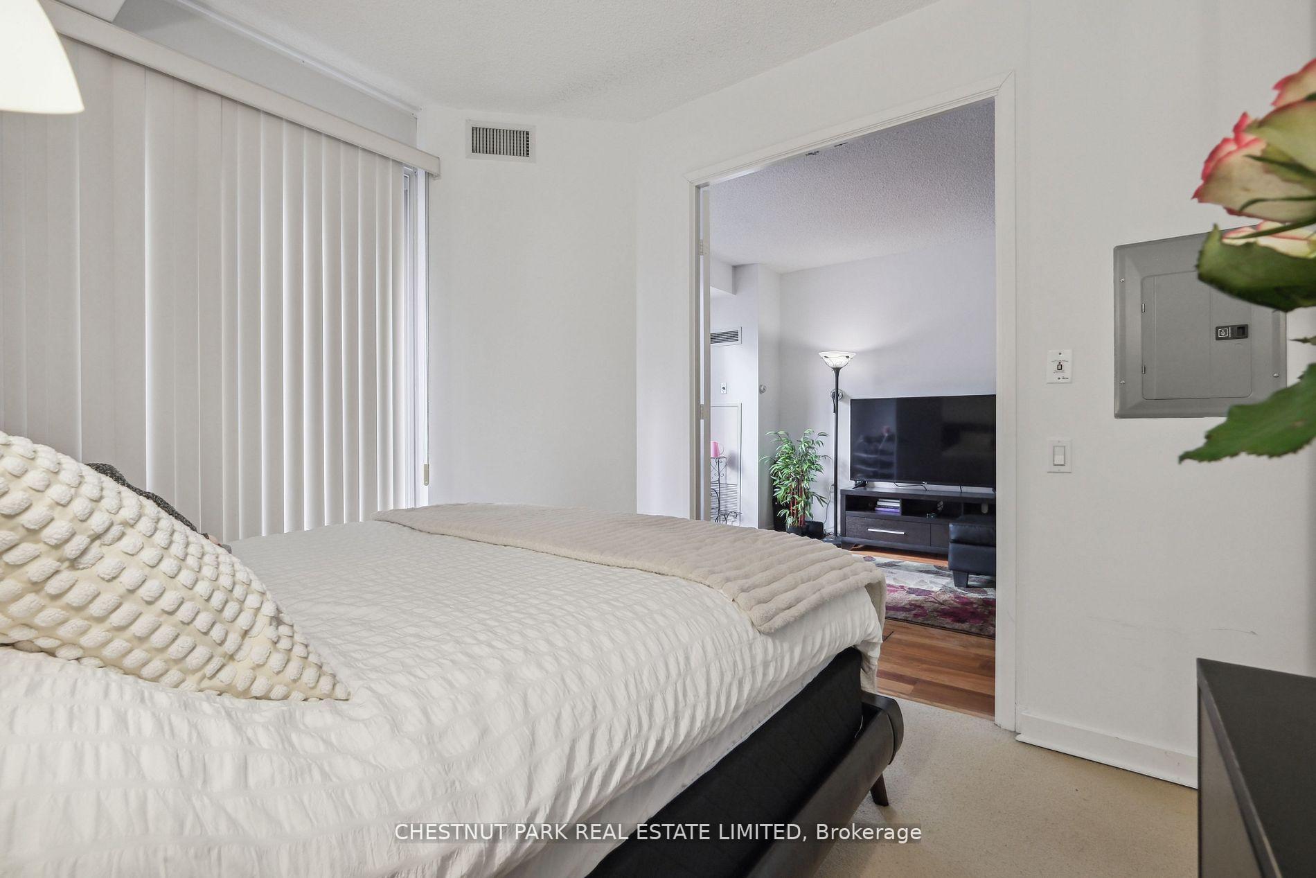 Photo 22 of Unit 1014, 85 Bloor Street E, Toronto, Church-Yonge Corridor — HOMEH