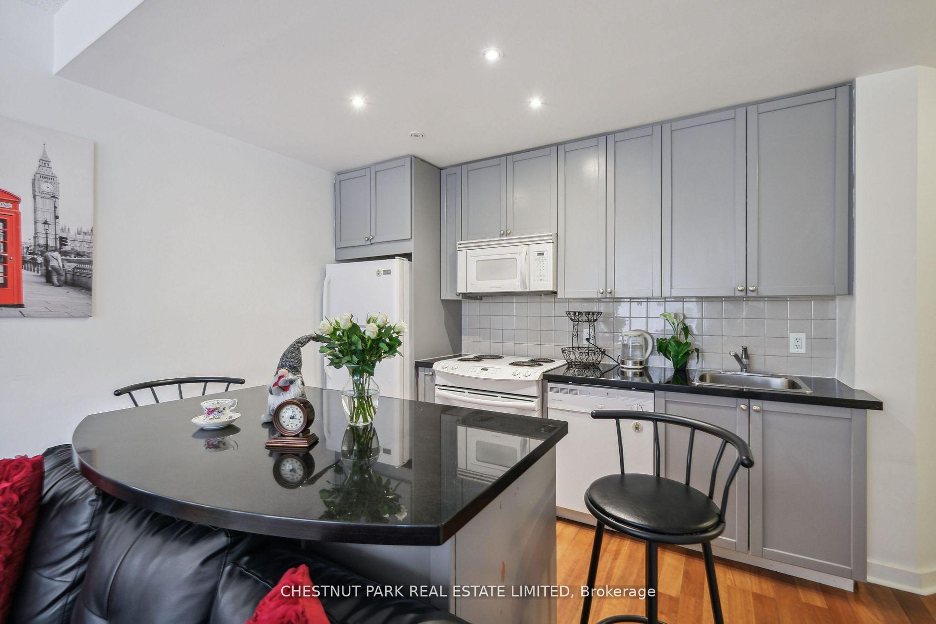 Photo 24 of Unit 1014, 85 Bloor Street E, Toronto, Church-Yonge Corridor — HOMEH