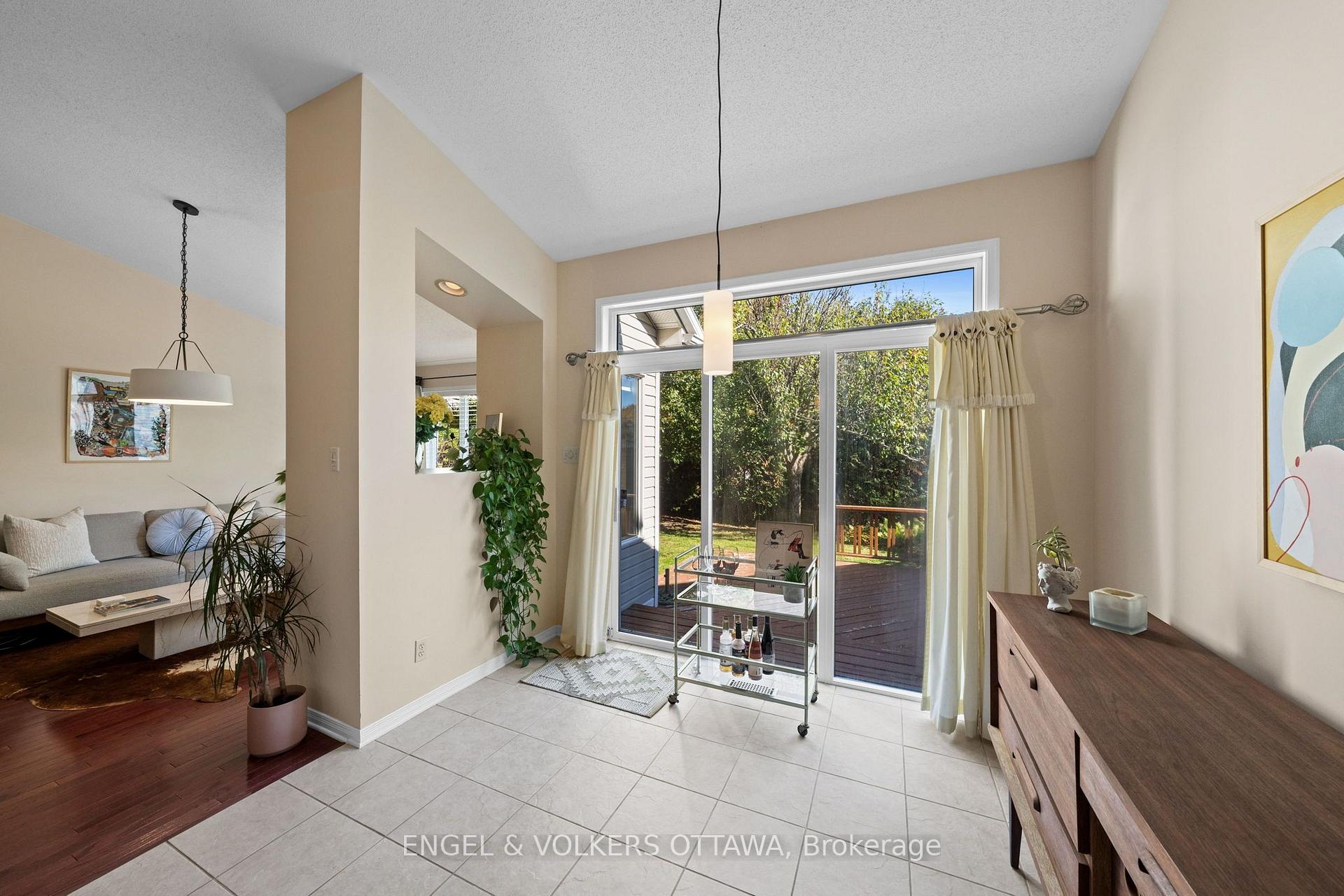 Photo 16 of 4 Burnstead Crescent, Ottawa, Kanata - Emerald Meadows/Trailwest — HOMEH