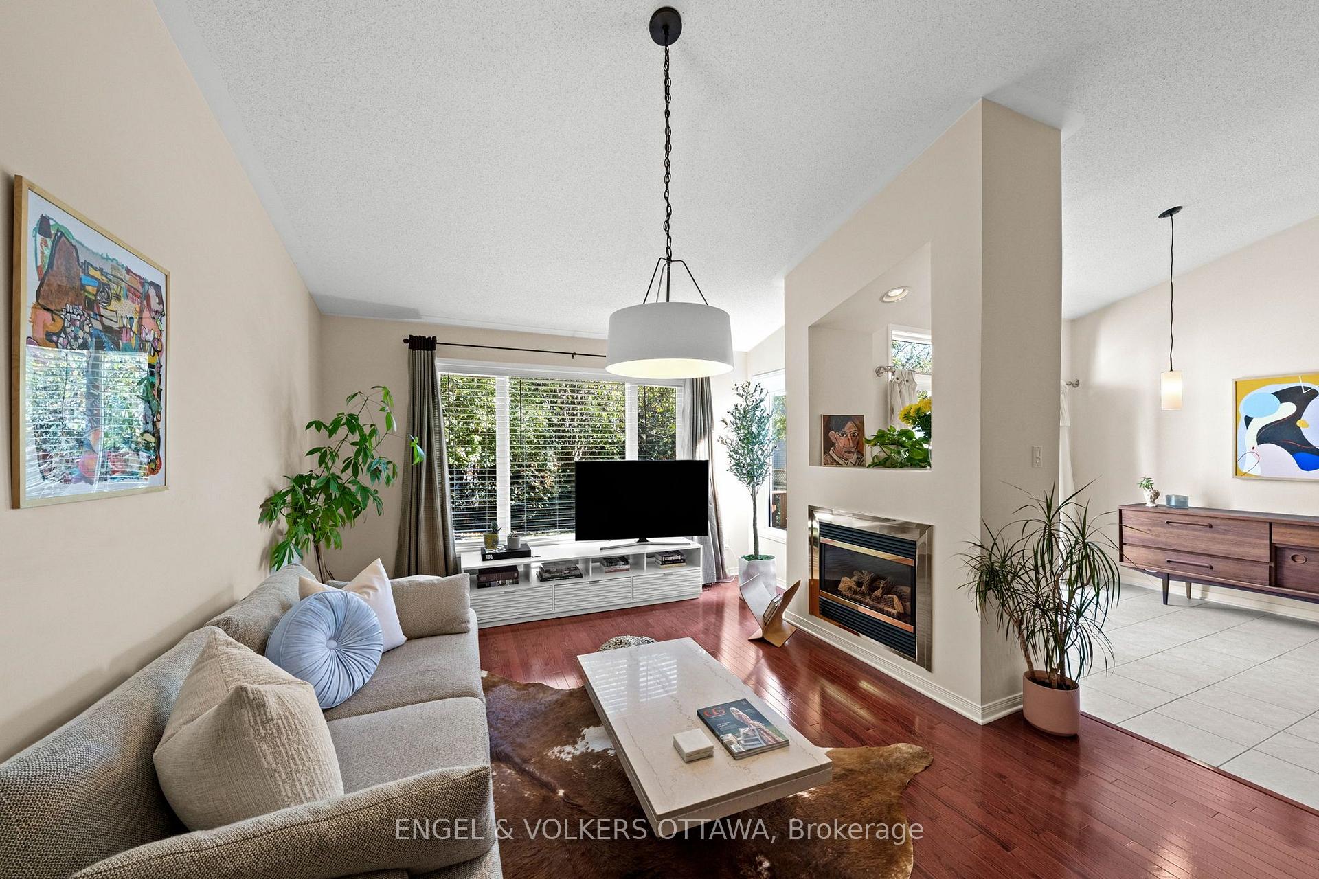 Photo 18 of 4 Burnstead Crescent, Ottawa, Kanata - Emerald Meadows/Trailwest — HOMEH