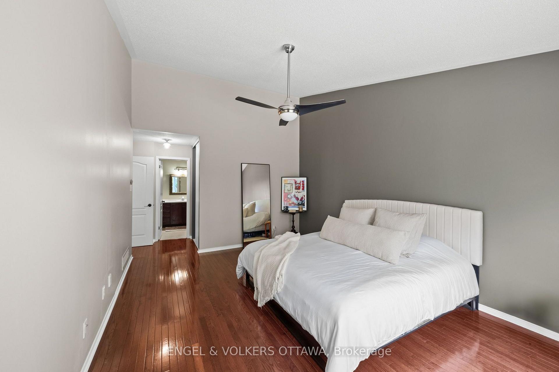 Photo 23 of 4 Burnstead Crescent, Ottawa, Kanata - Emerald Meadows/Trailwest — HOMEH