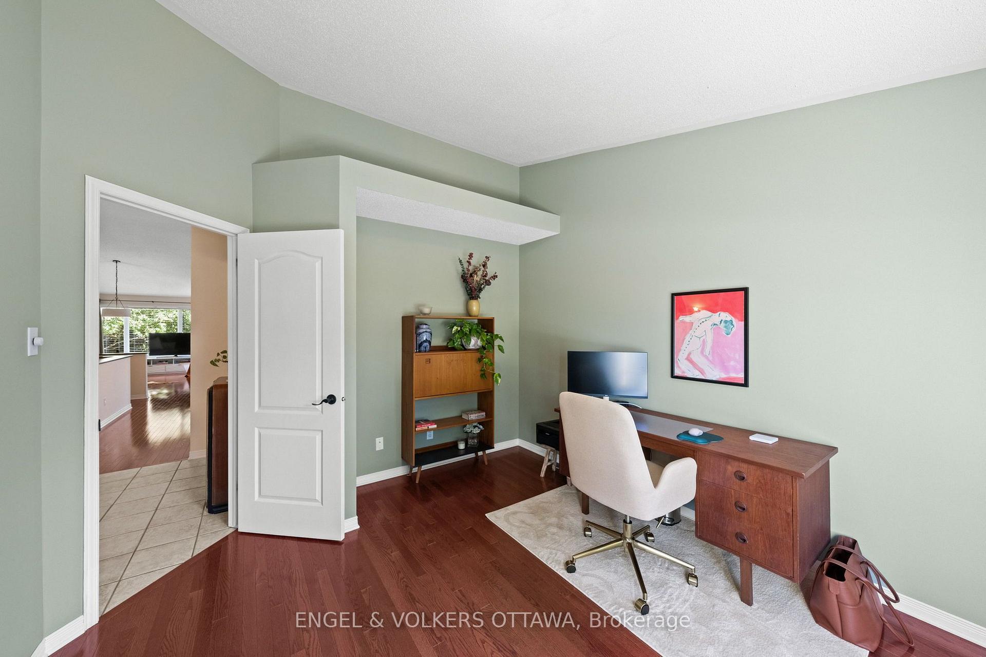 Photo 29 of 4 Burnstead Crescent, Ottawa, Kanata - Emerald Meadows/Trailwest — HOMEH