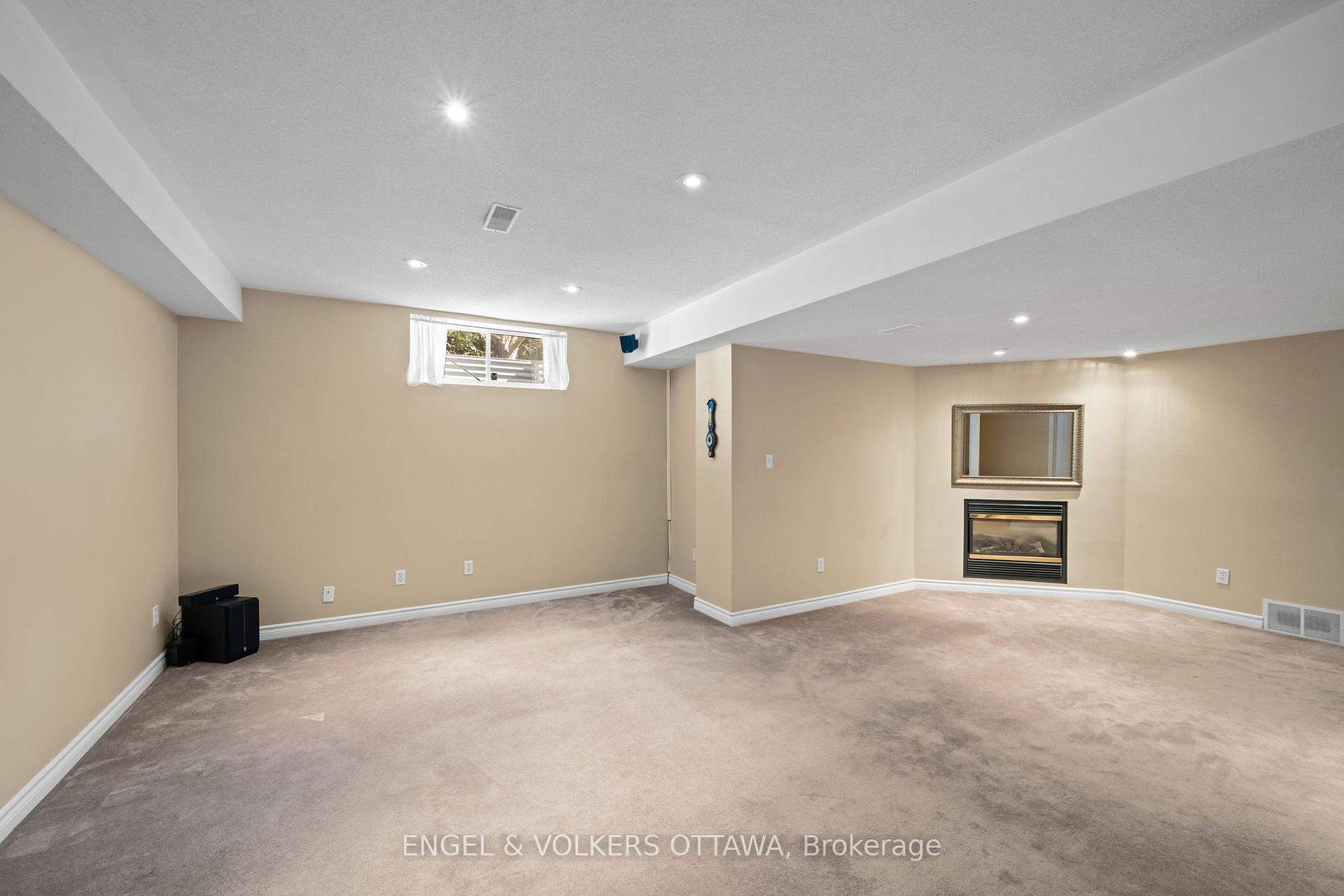 Photo 34 of 4 Burnstead Crescent, Ottawa, Kanata - Emerald Meadows/Trailwest — HOMEH