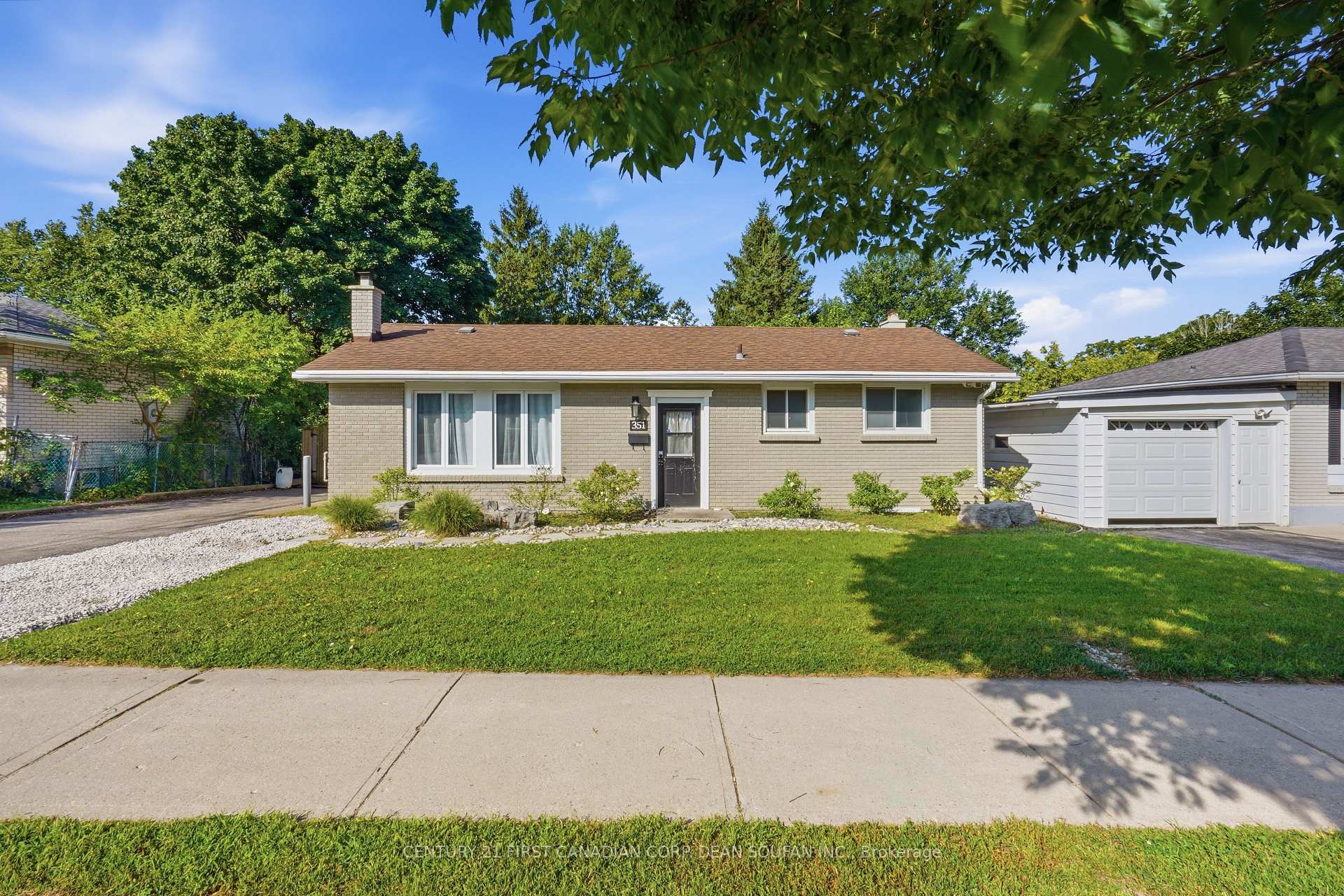 Photo of 351 Briarhill Avenue