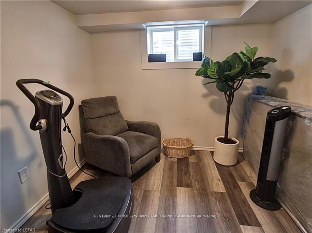 Photo 15 of 351 Briarhill Avenue, London, East A — HOMEH