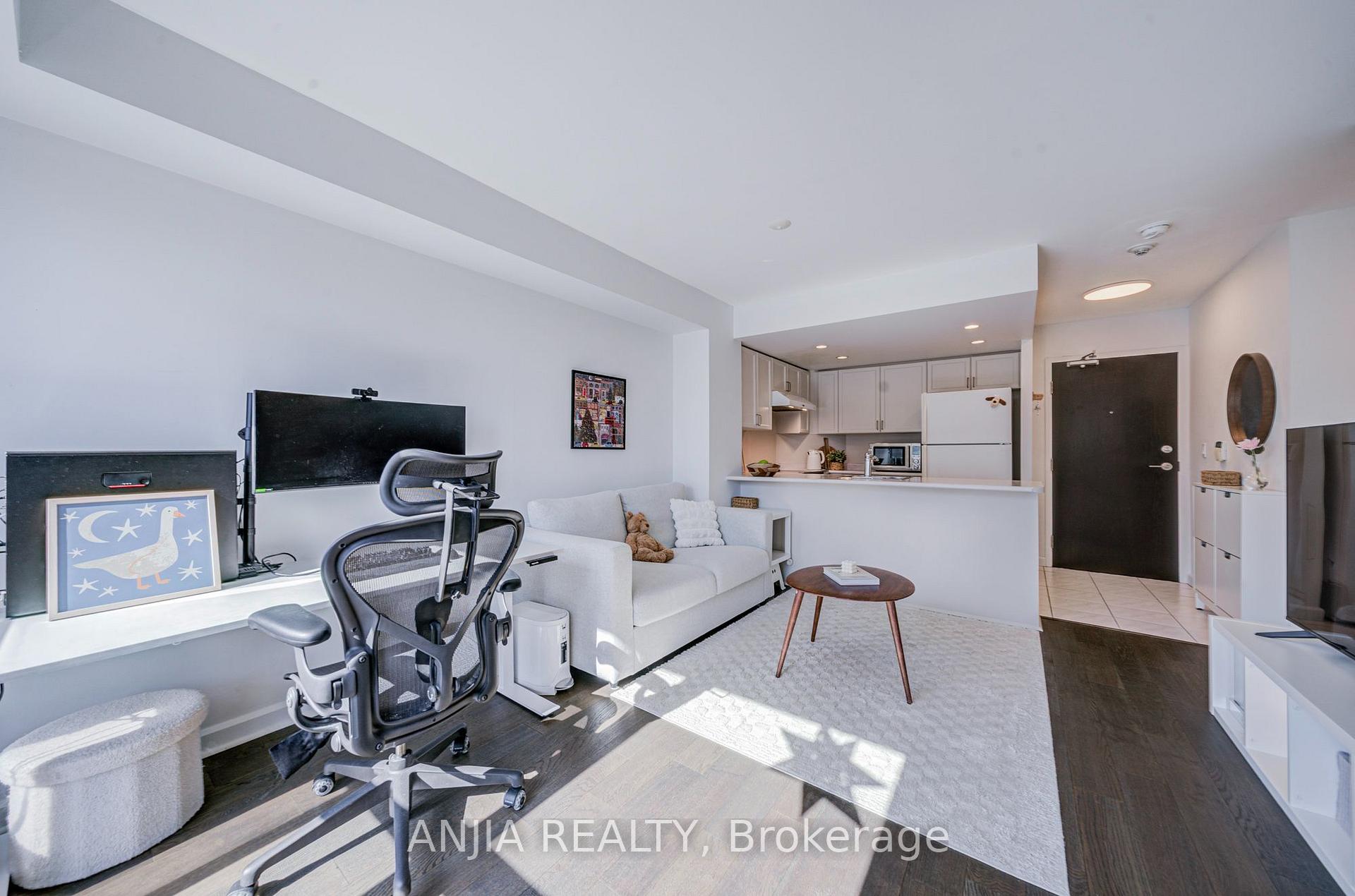 Photo 19 of Unit 2011, 8 Park Road, Toronto, Rosedale-Moore Park — HOMEH