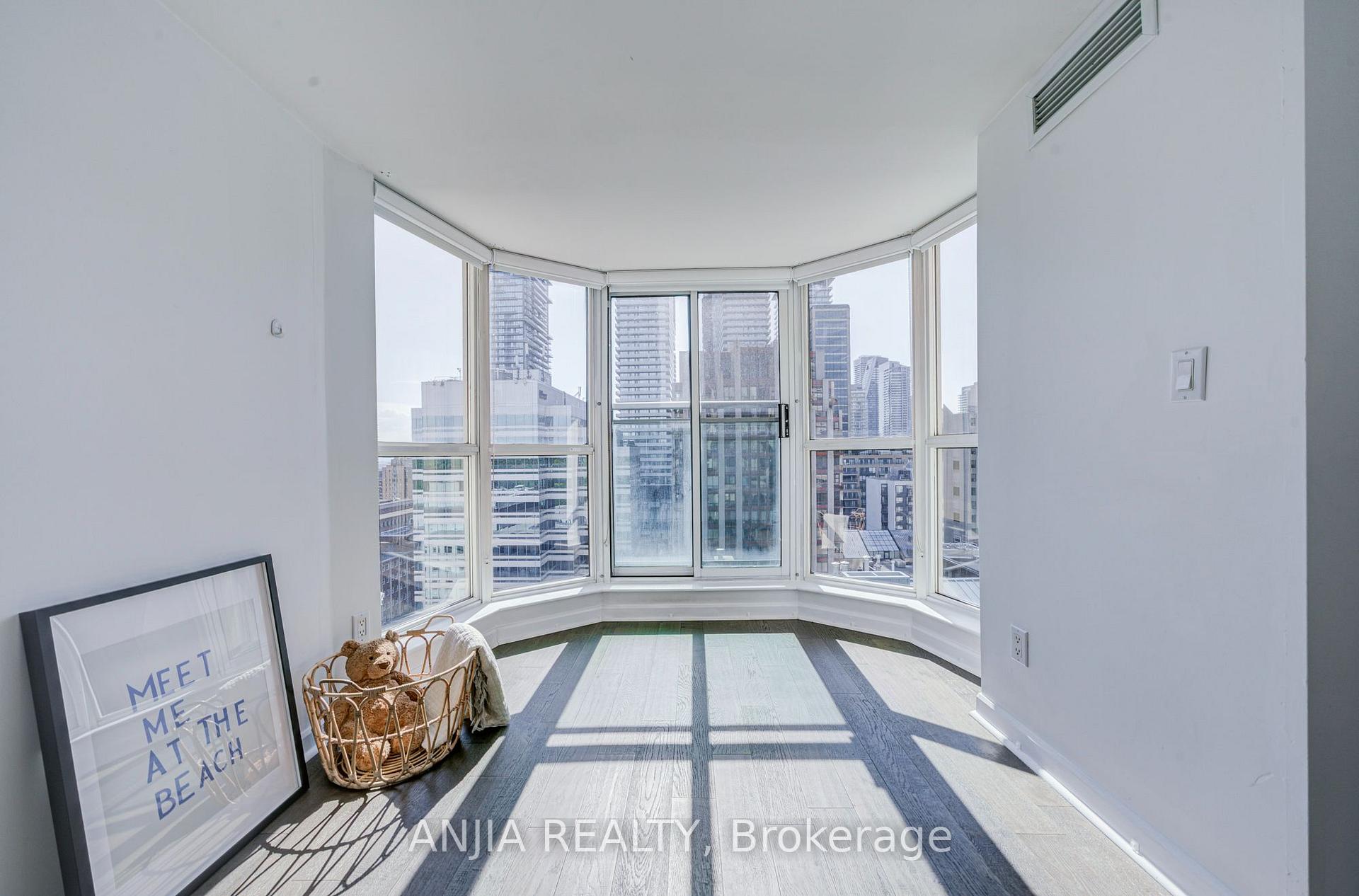 Photo 22 of Unit 2011, 8 Park Road, Toronto, Rosedale-Moore Park — HOMEH