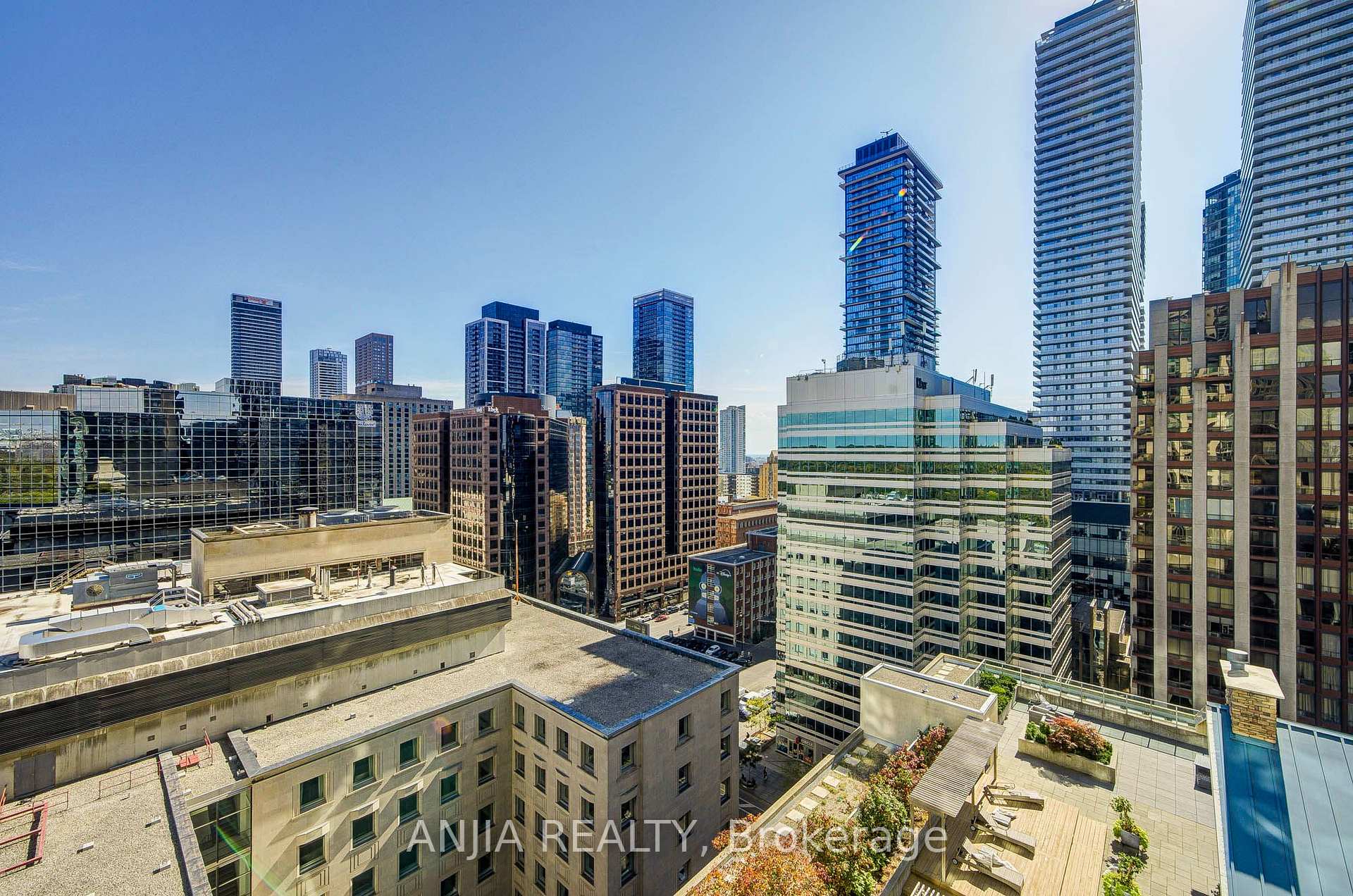 Photo 39 of Unit 2011, 8 Park Road, Toronto, Rosedale-Moore Park — HOMEH