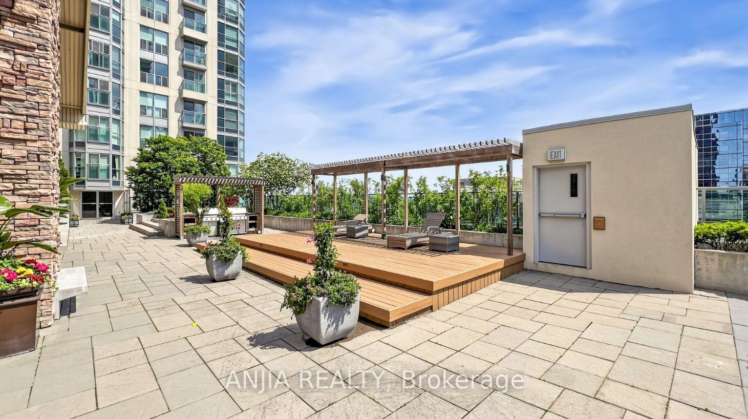 Photo 45 of Unit 2011, 8 Park Road, Toronto, Rosedale-Moore Park — HOMEH