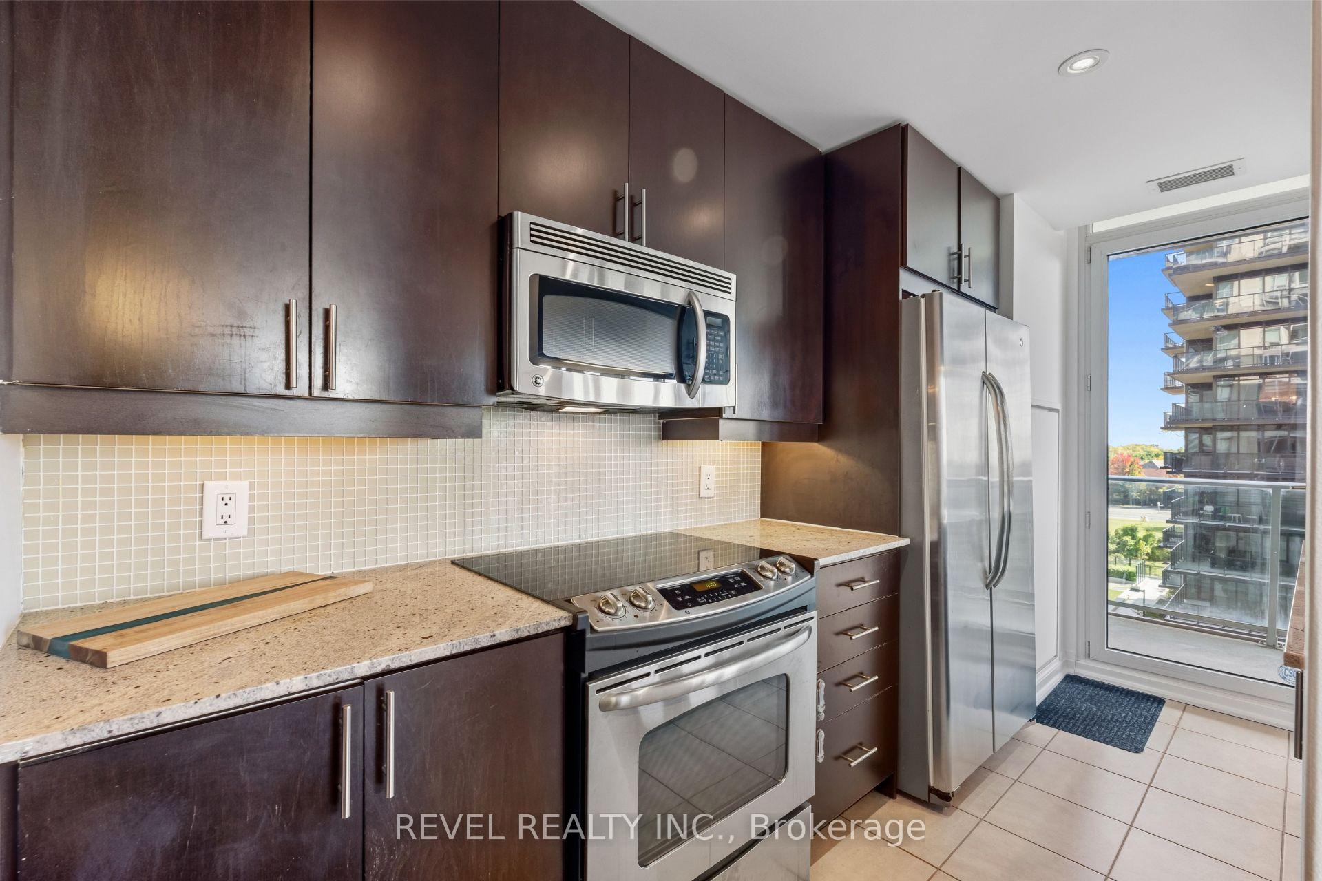 Photo 13 of Unit 511, 1055 Southdown Road, Mississauga, Clarkson — HOMEH