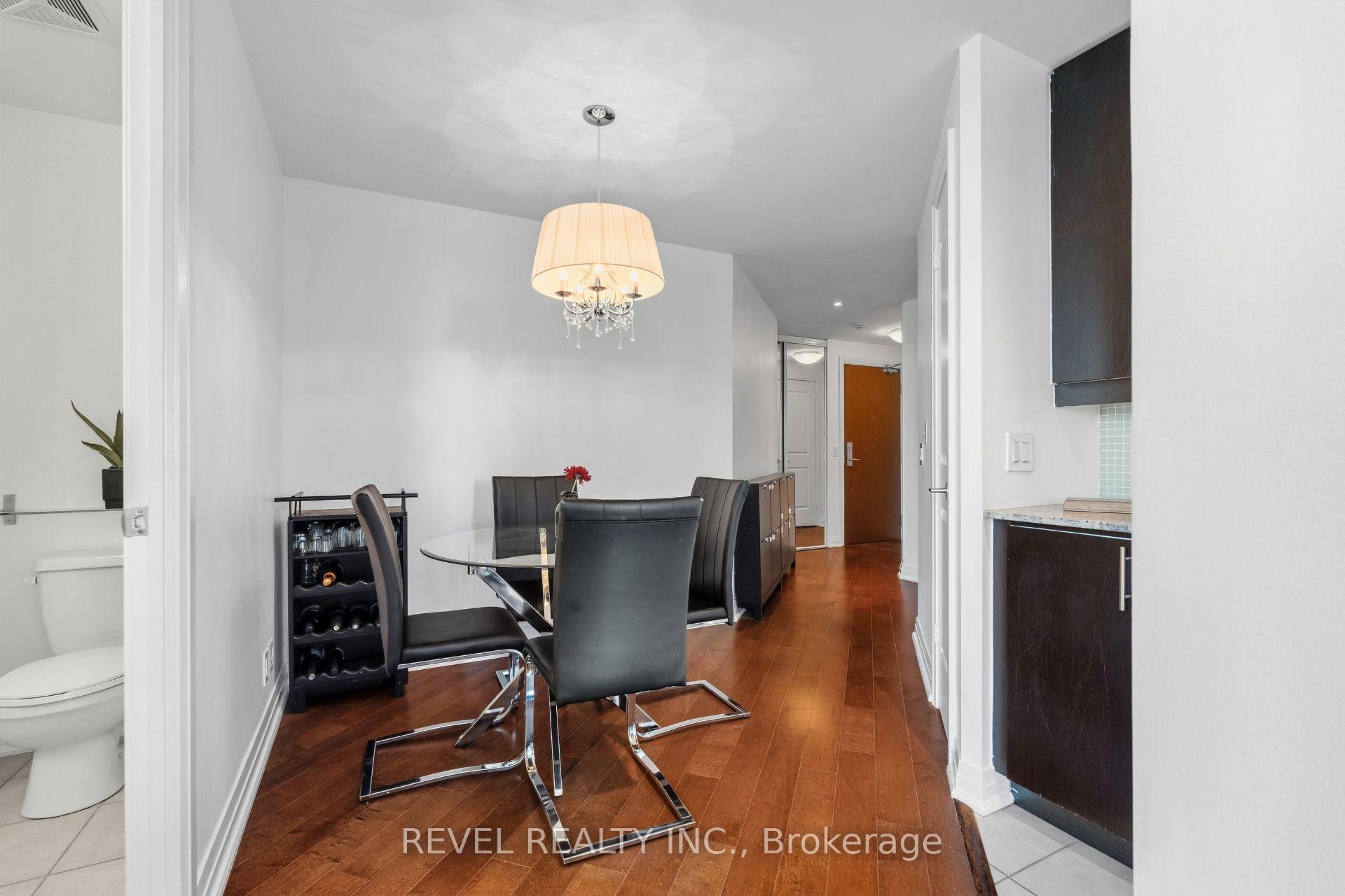 Photo 15 of Unit 511, 1055 Southdown Road, Mississauga, Clarkson — HOMEH