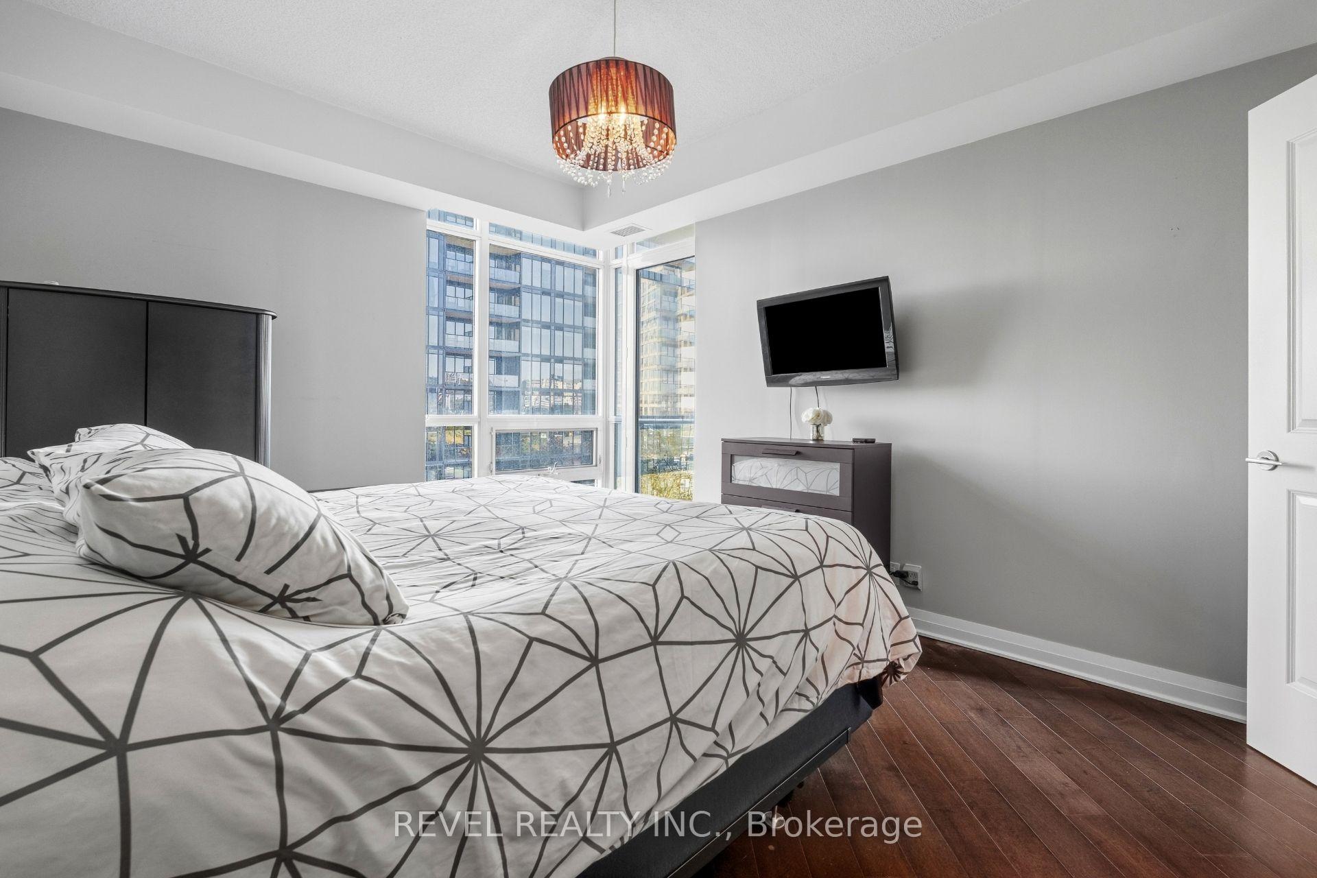 Photo 17 of Unit 511, 1055 Southdown Road, Mississauga, Clarkson — HOMEH