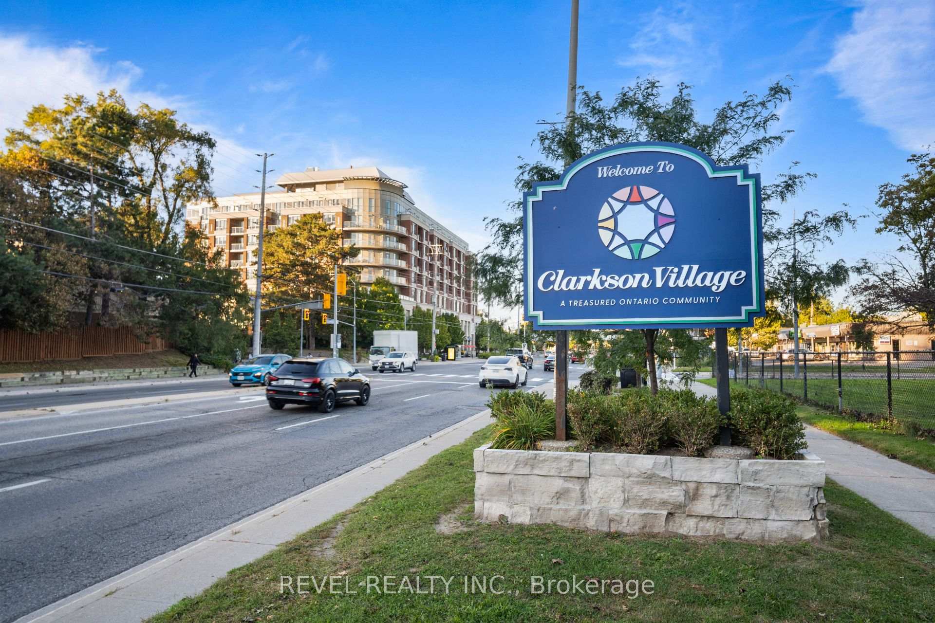 Photo 46 of Unit 511, 1055 Southdown Road, Mississauga, Clarkson — HOMEH