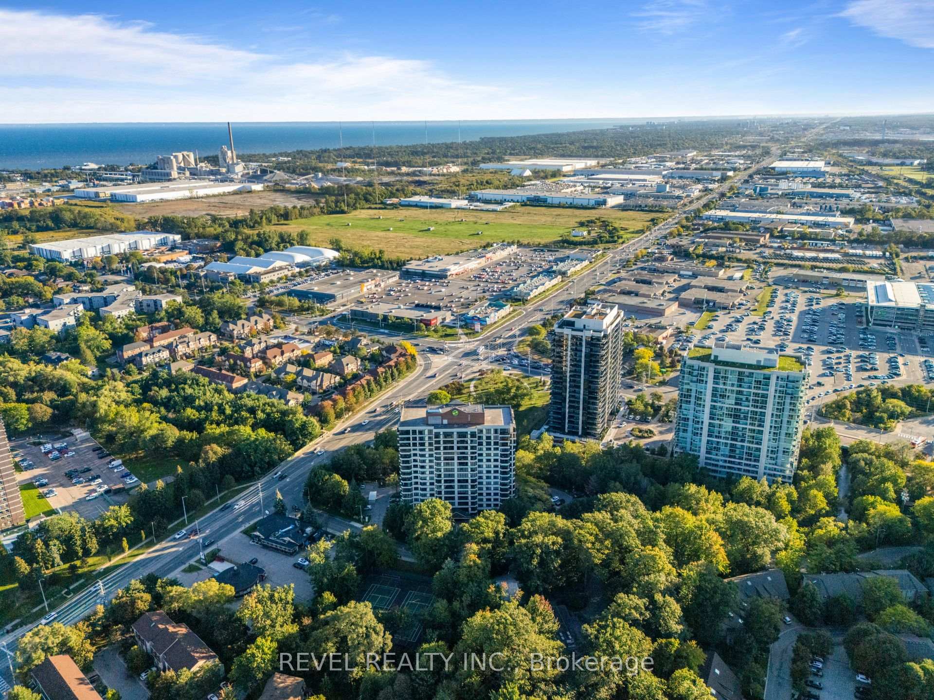Photo 49 of Unit 511, 1055 Southdown Road, Mississauga, Clarkson — HOMEH