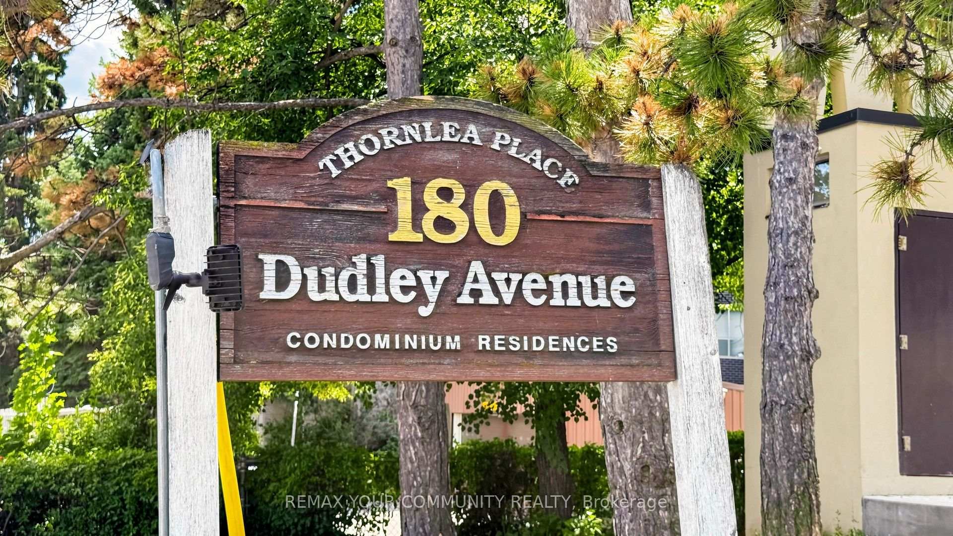 Photo 3 of Unit 707, 180 Dudley Avenue, Markham, Thornhill — HOMEH