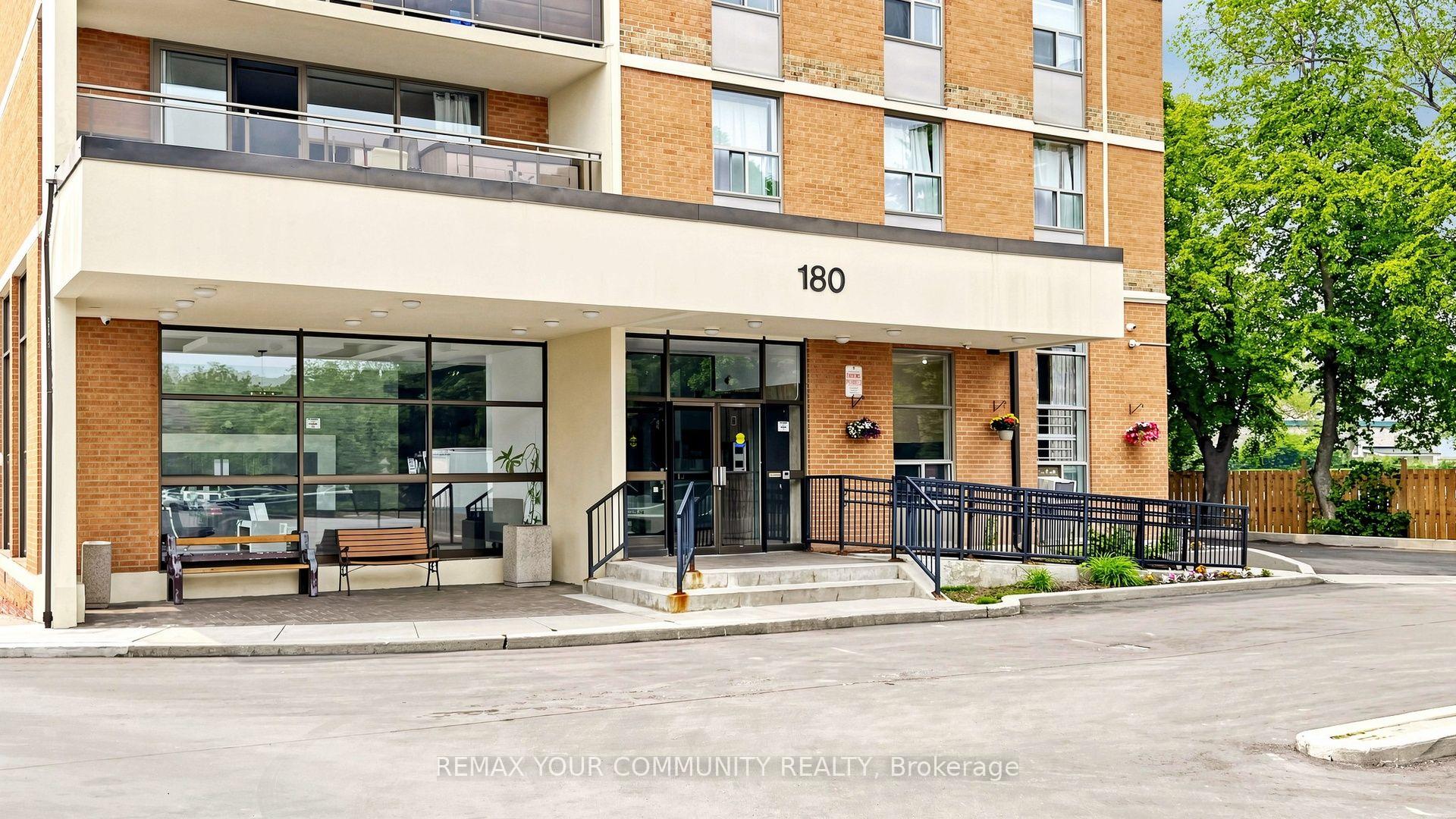Photo 4 of Unit 707, 180 Dudley Avenue, Markham, Thornhill — HOMEH