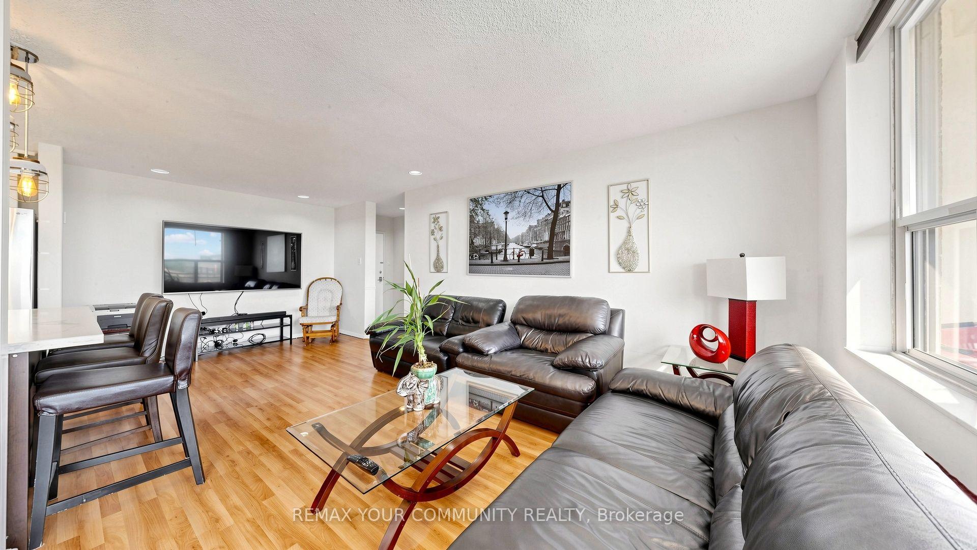 Photo 13 of Unit 707, 180 Dudley Avenue, Markham, Thornhill — HOMEH