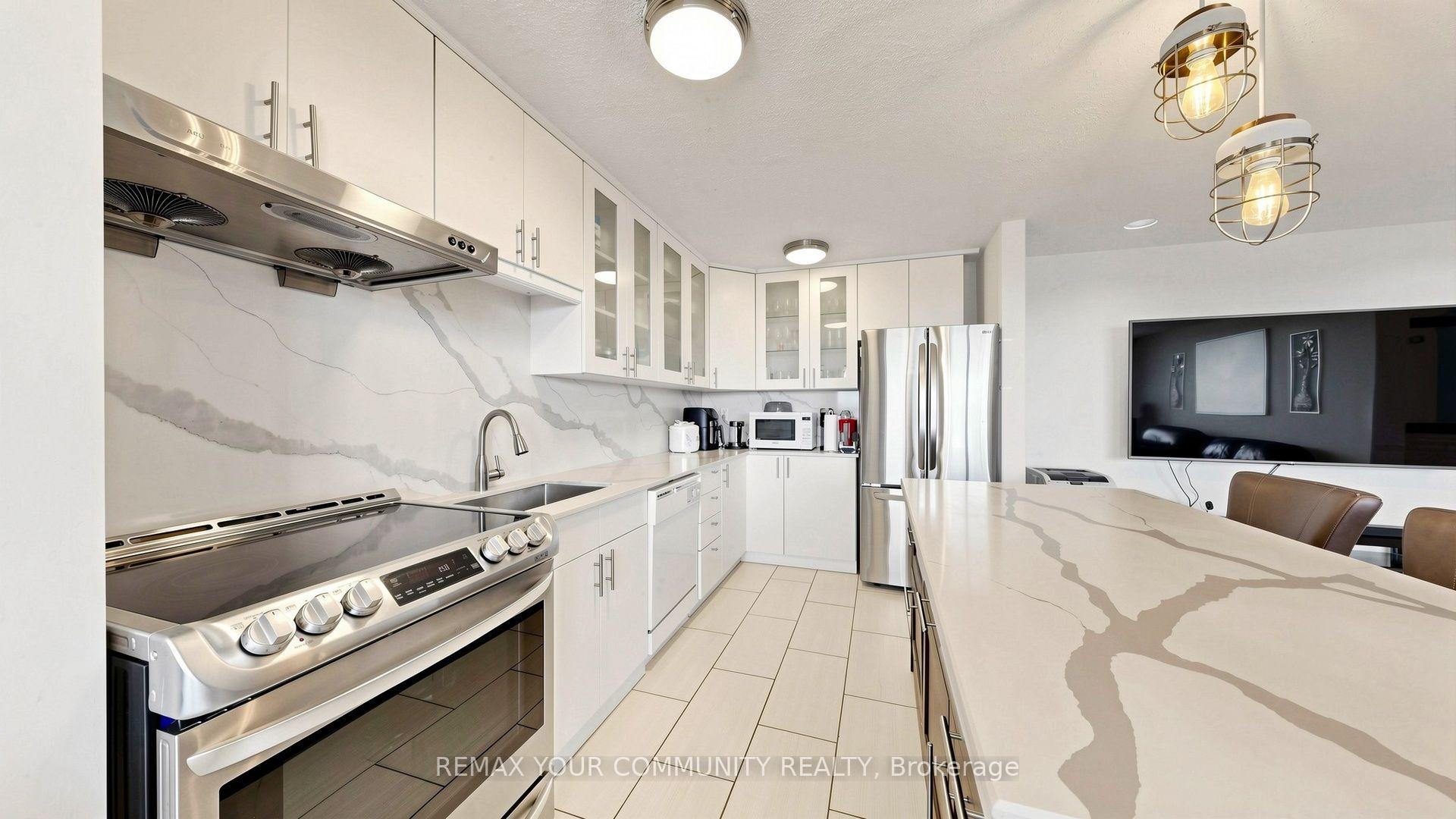 Photo 19 of Unit 707, 180 Dudley Avenue, Markham, Thornhill — HOMEH