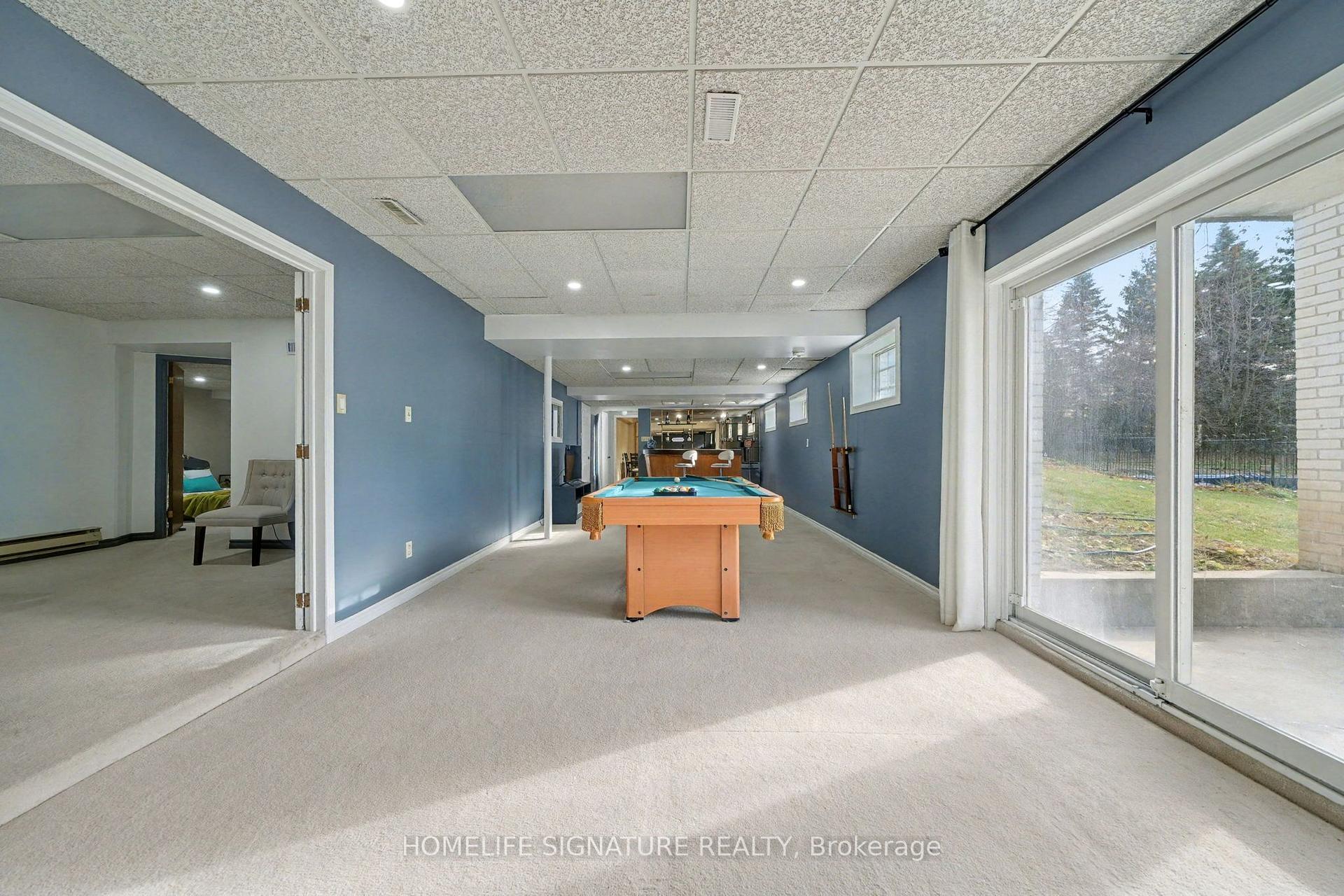 Photo 2 of 28 Walton Drive, Caledon, Palgrave — HOMEH