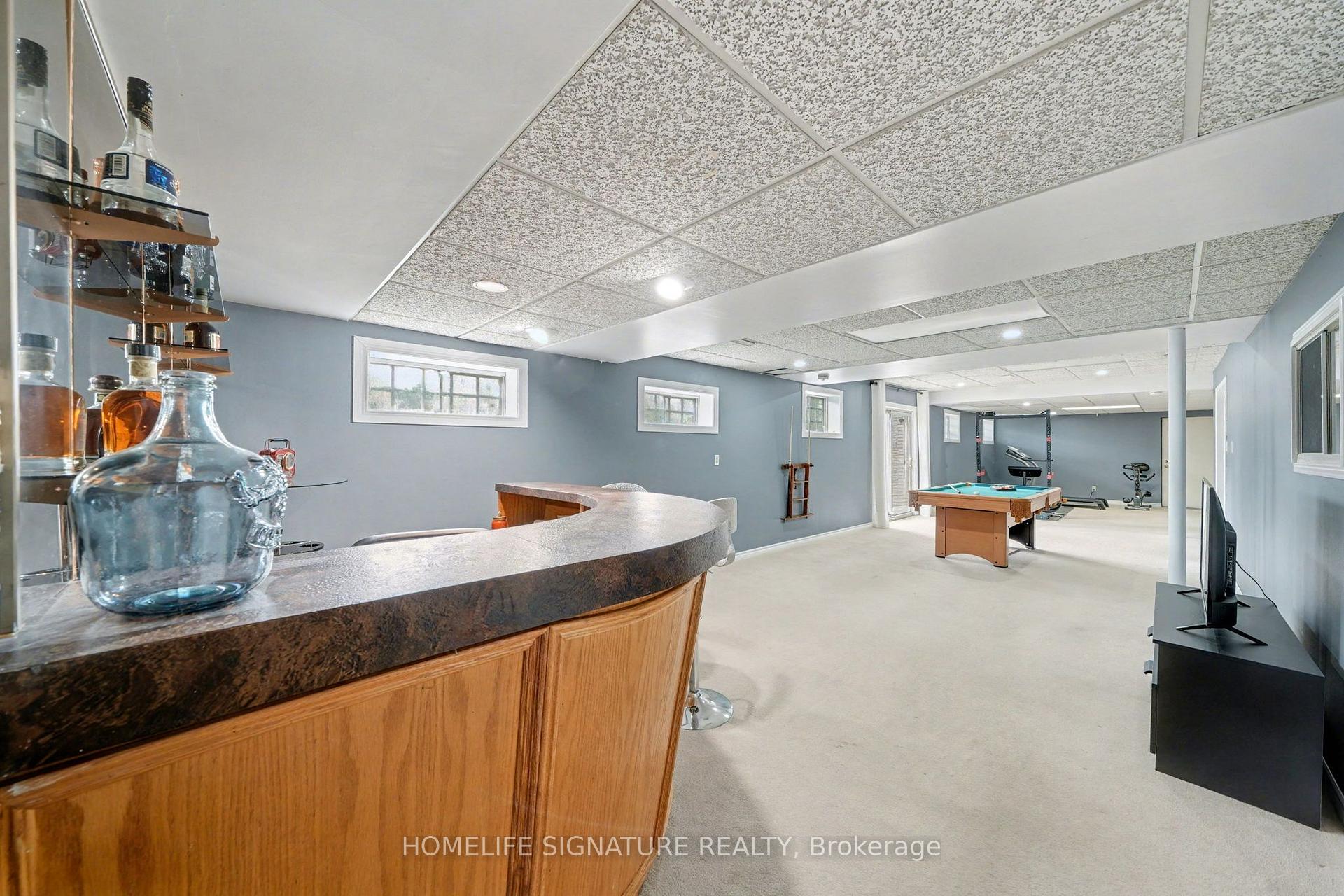 Photo 4 of 28 Walton Drive, Caledon, Palgrave — HOMEH