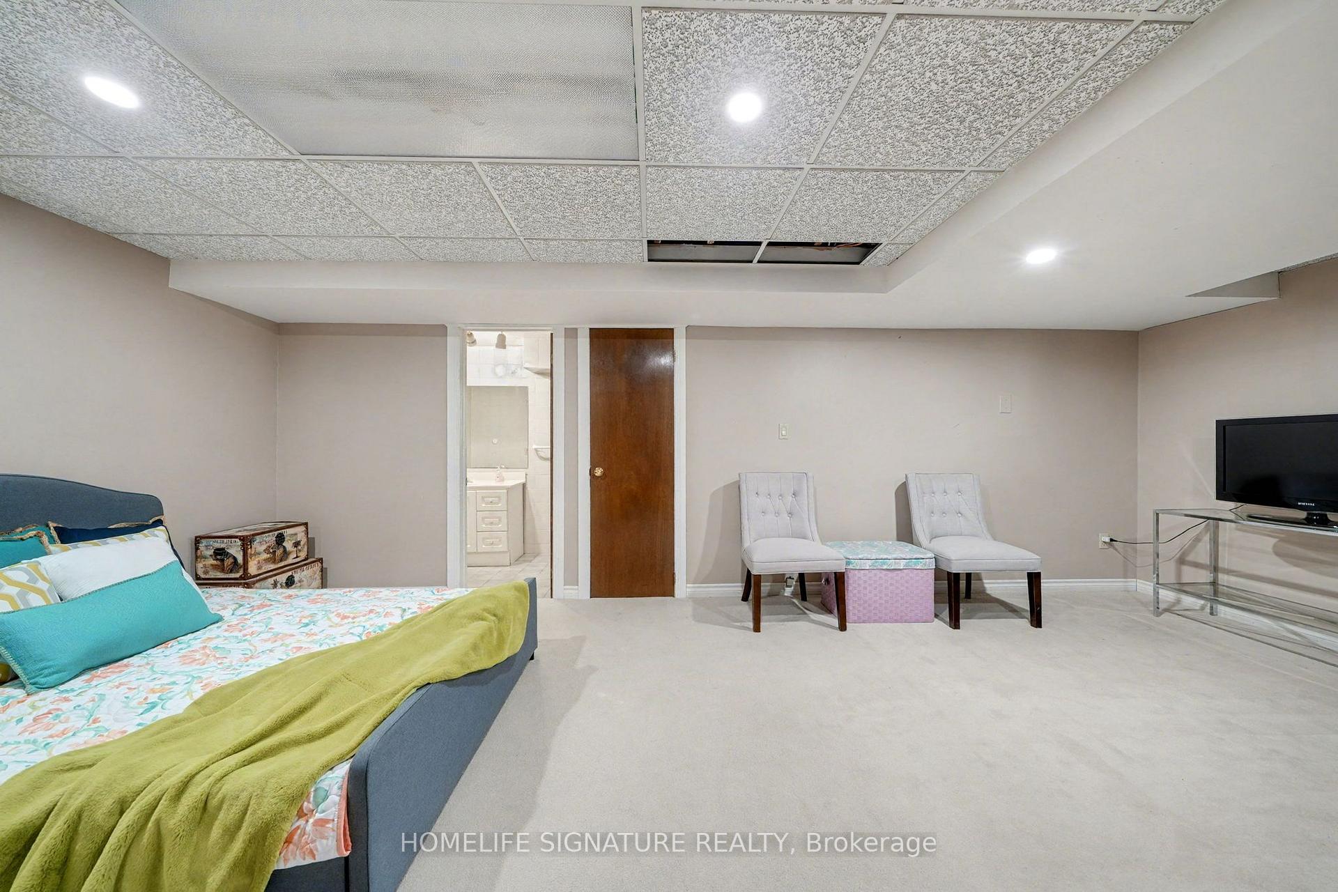 Photo 7 of 28 Walton Drive, Caledon, Palgrave — HOMEH