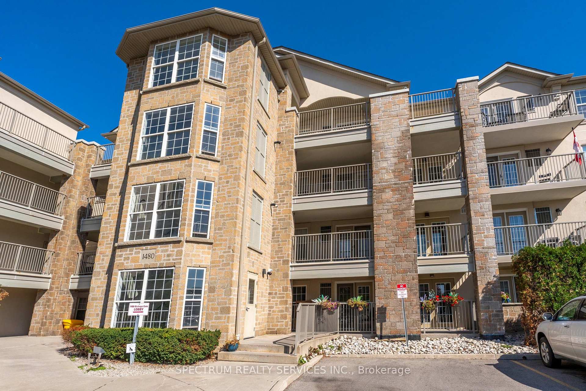 Photo 3 of Unit 208, 1480 Bishops Gate, Oakville, Glen Abbey — HOMEH