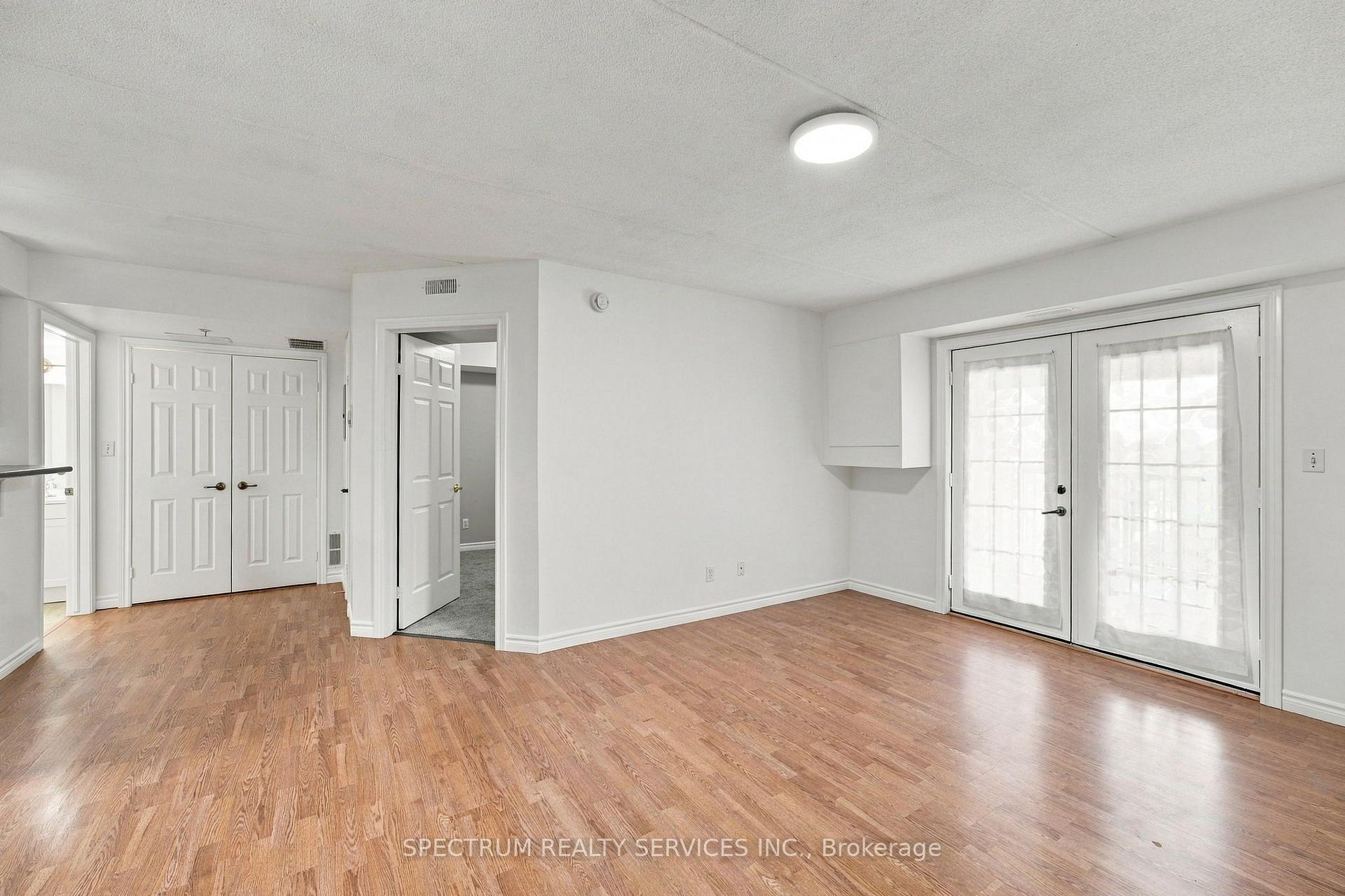 Photo 8 of Unit 208, 1480 Bishops Gate, Oakville, Glen Abbey — HOMEH