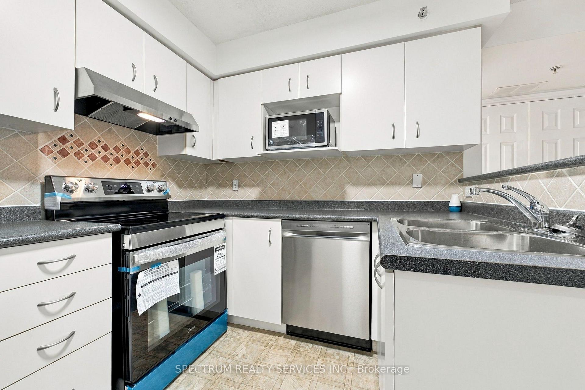Photo 12 of Unit 208, 1480 Bishops Gate, Oakville, Glen Abbey — HOMEH