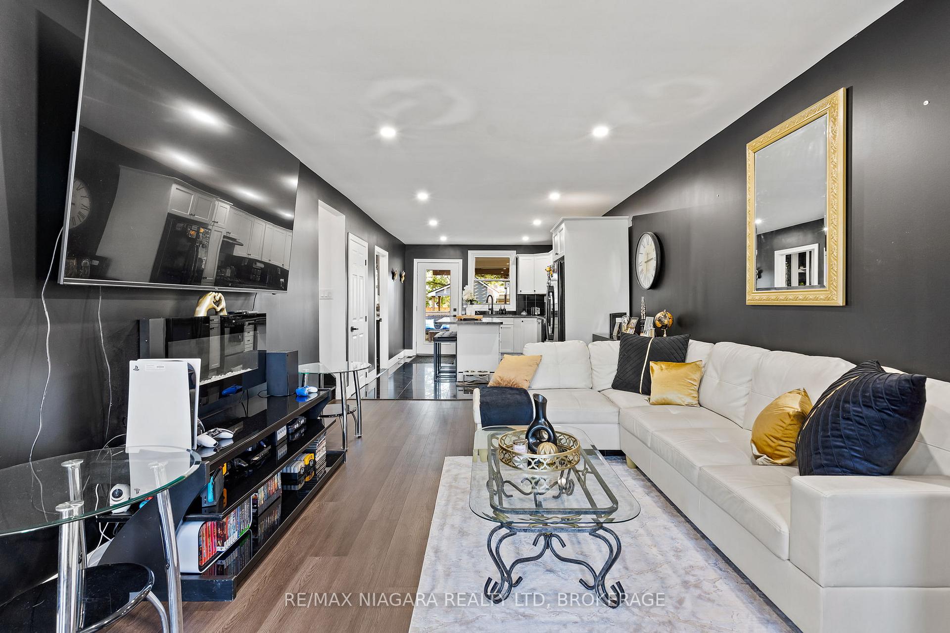 Photo 5 of 5 Cady Street, Welland, Lincoln/Crowland — HOMEH