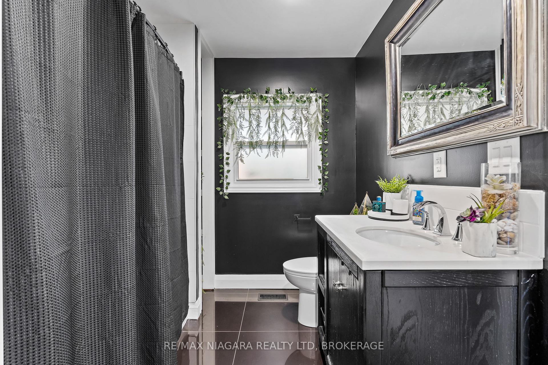 Photo 11 of 5 Cady Street, Welland, Lincoln/Crowland — HOMEH