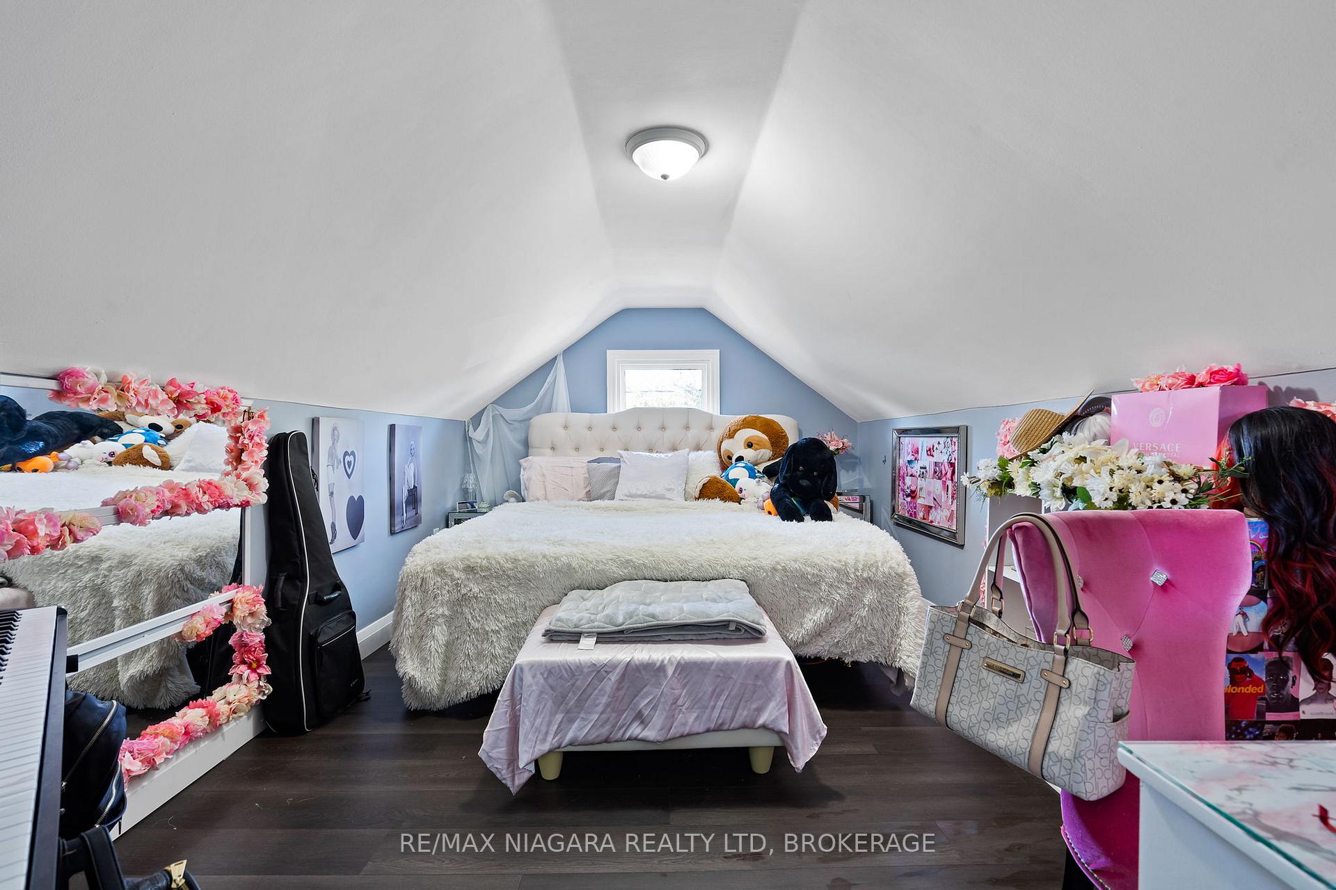 Photo 16 of 5 Cady Street, Welland, Lincoln/Crowland — HOMEH