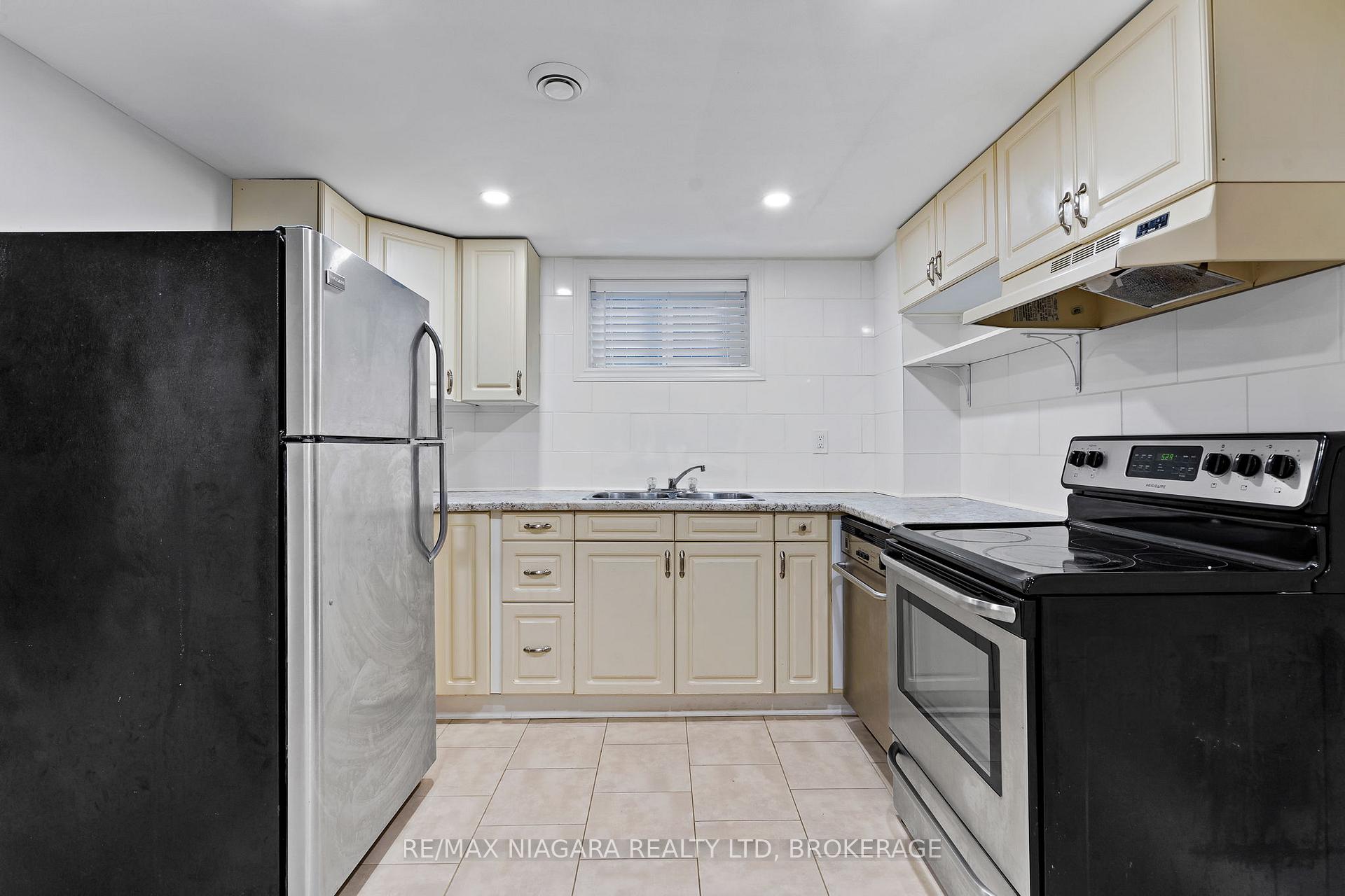 Photo 23 of 5 Cady Street, Welland, Lincoln/Crowland — HOMEH