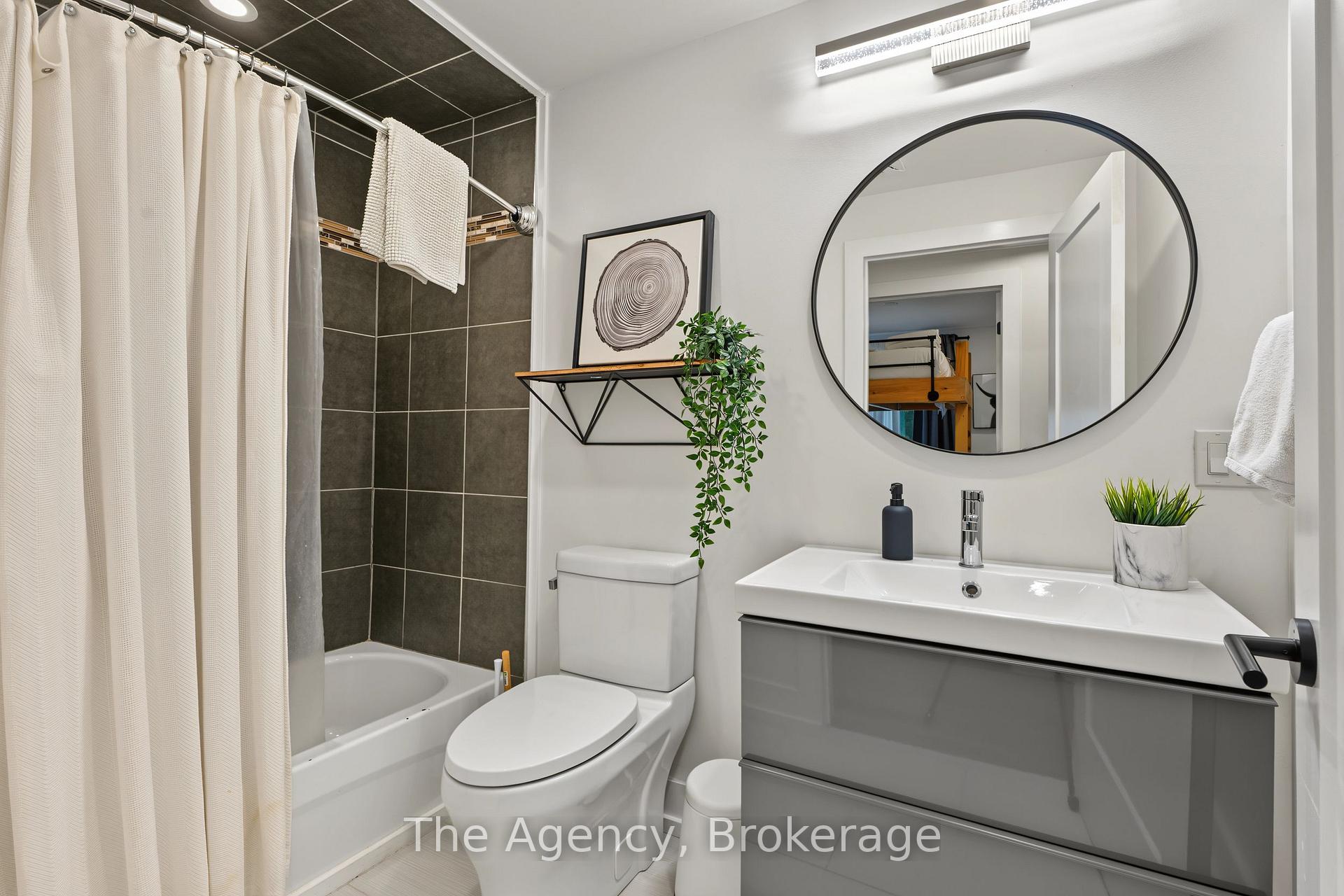Photo 11 of 645 Mountain Road, Collingwood — HOMEH