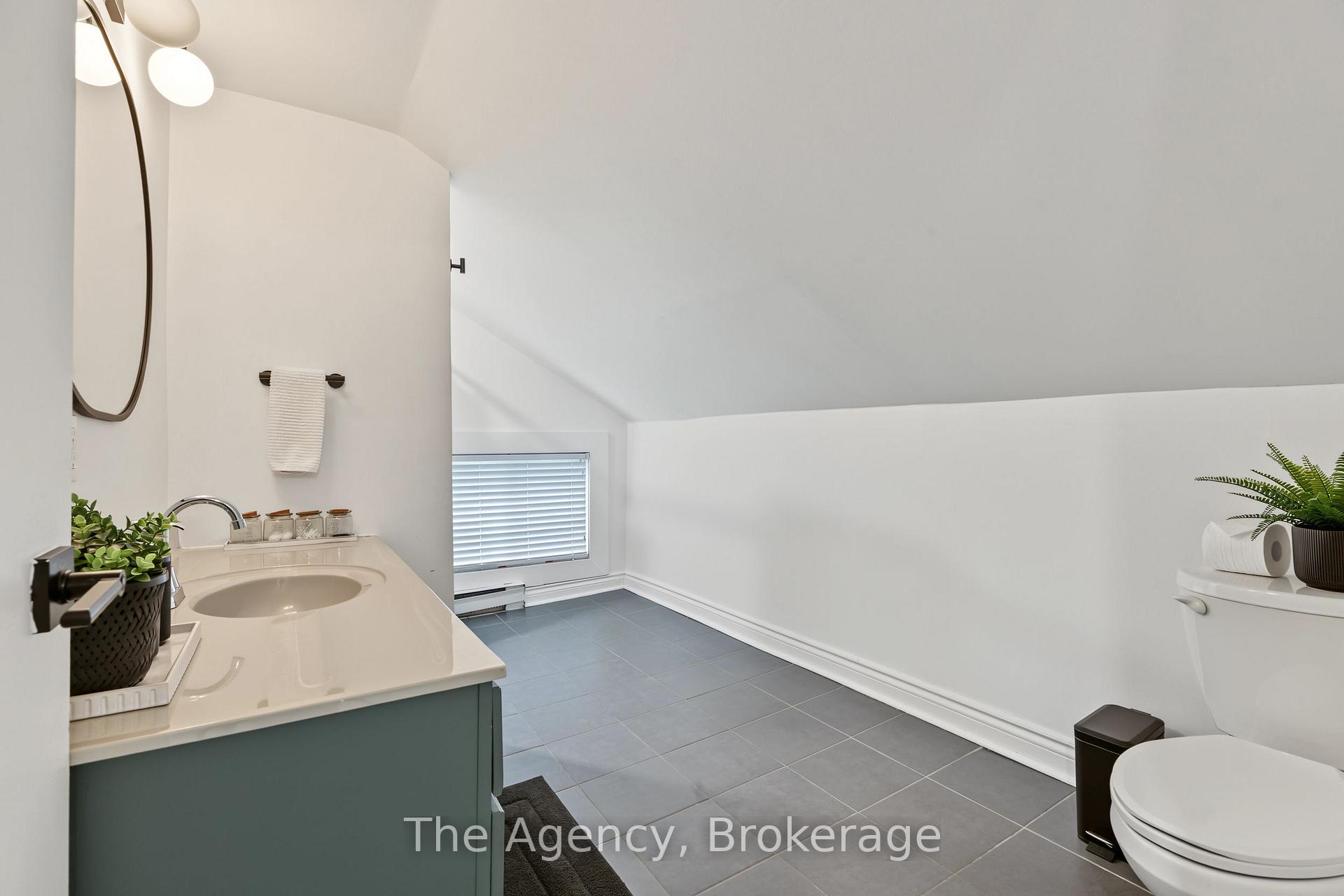Photo 33 of 645 Mountain Road, Collingwood — HOMEH