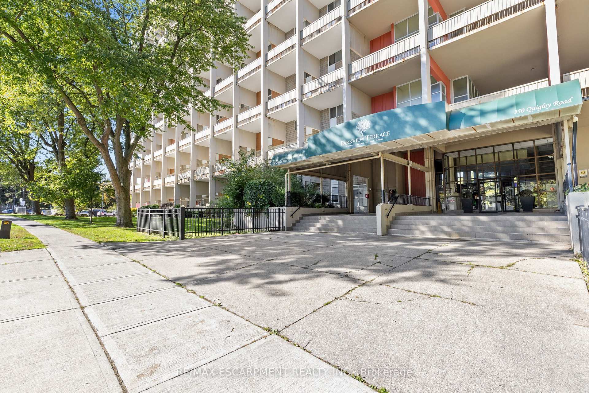 Photo 3 of Unit 346, 350 Quigley Road, Hamilton, Vincent — HOMEH